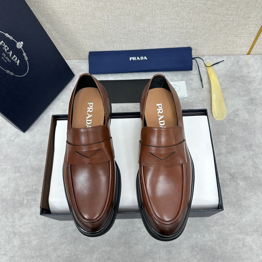 Men's Loafers And Dress Shoes PRADA 18397555