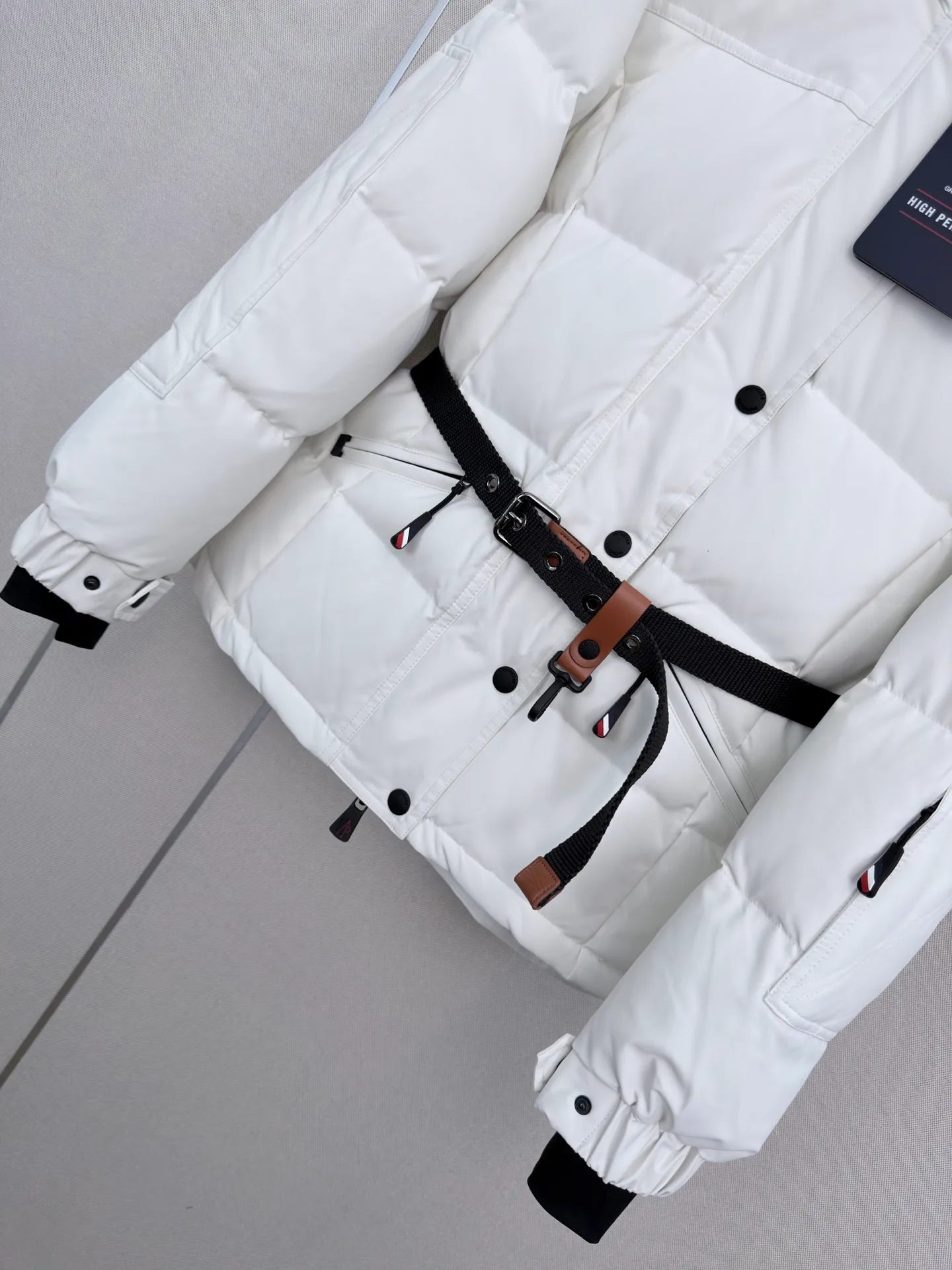 Women's Jackets And Down Jackets MONCLER 19555754