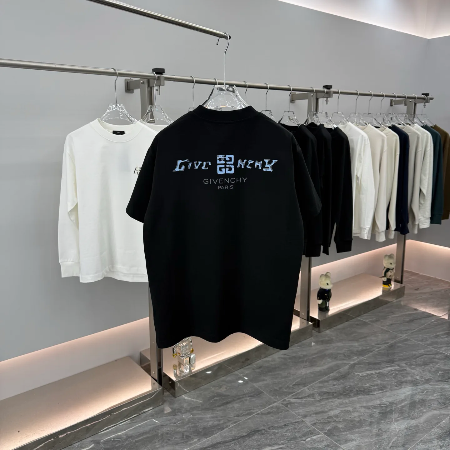 Men's T-Shirts GIVENCHY 17974729