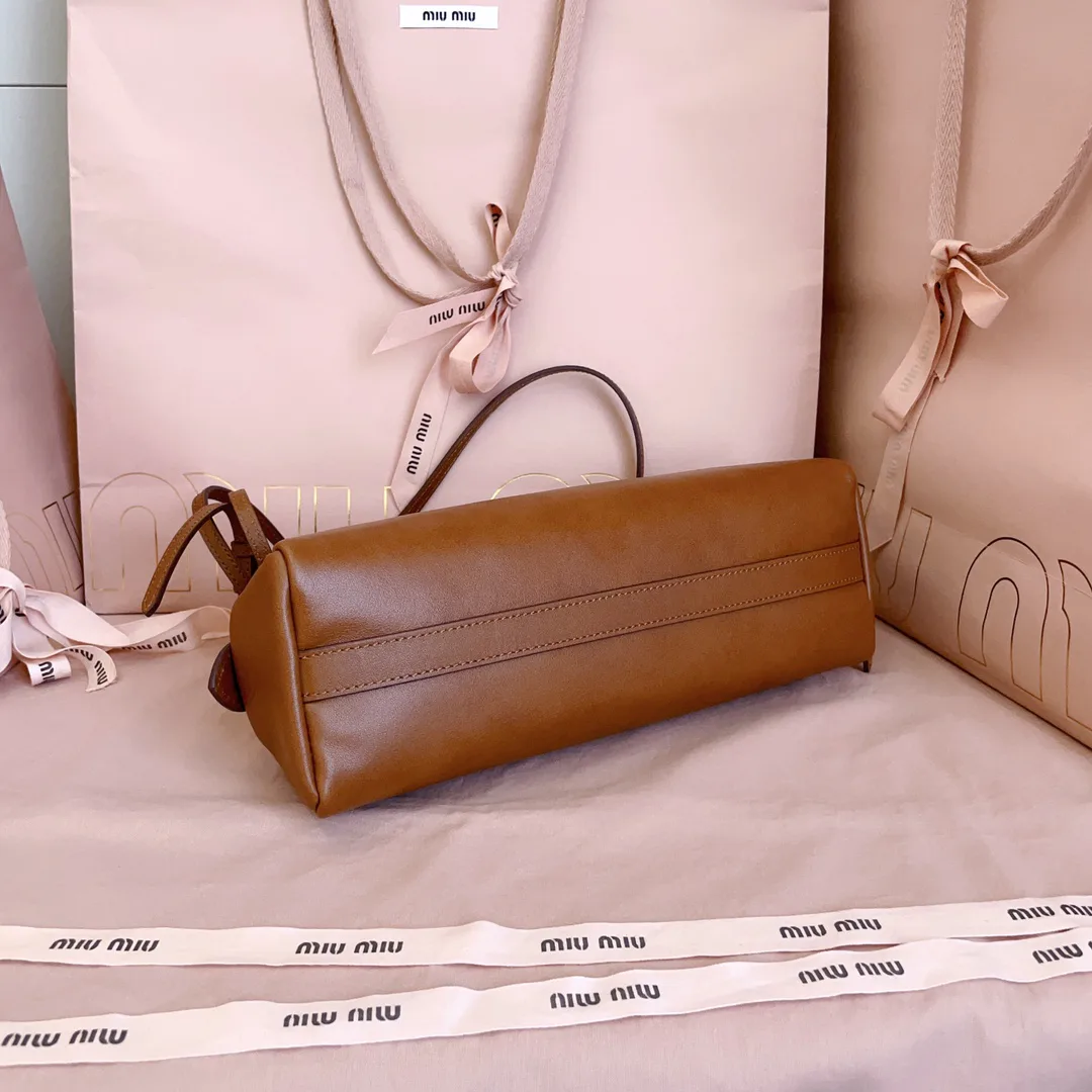 Классические Сумки Женские Miu Miu 18602505