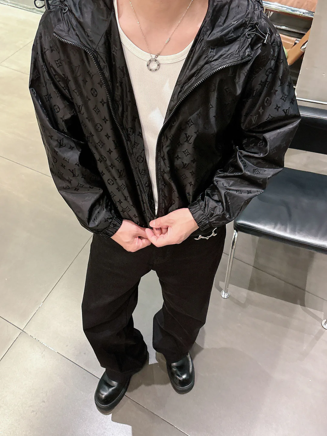 Men's Jackets And Down Jackets LOUIS VUITTON 18097606