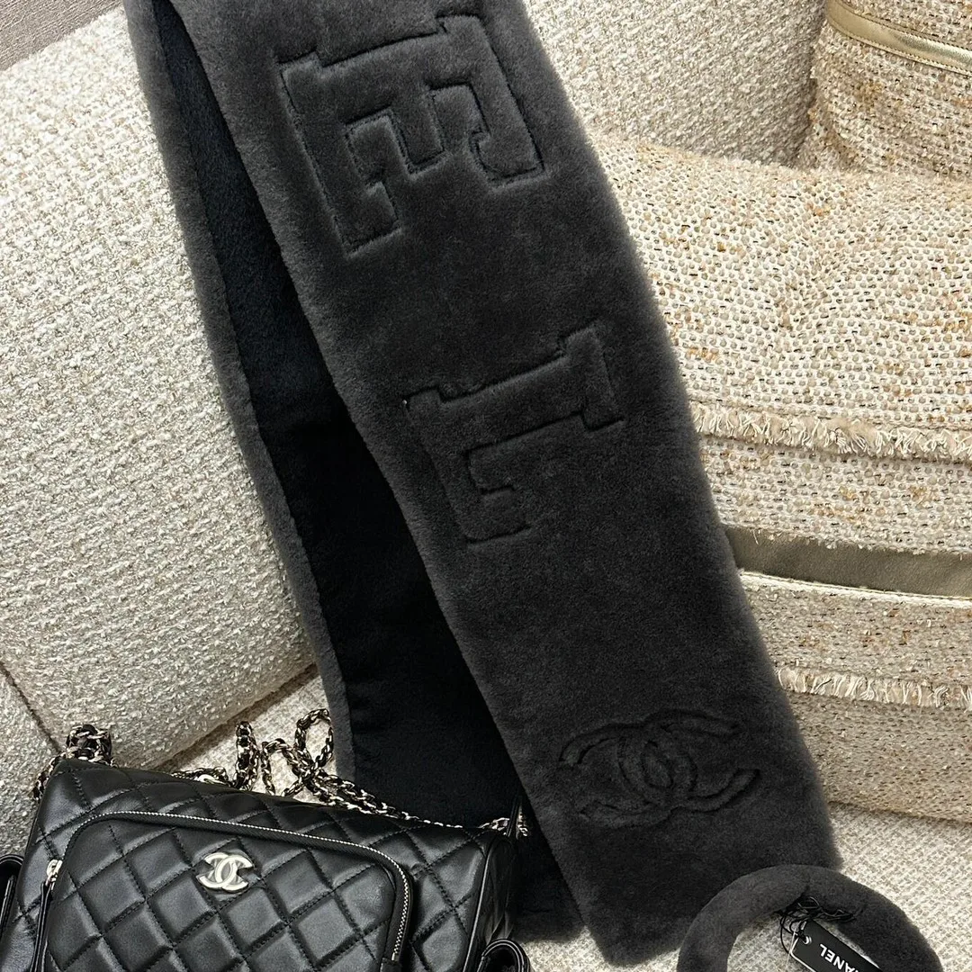 Scarves CHANEL 18347779