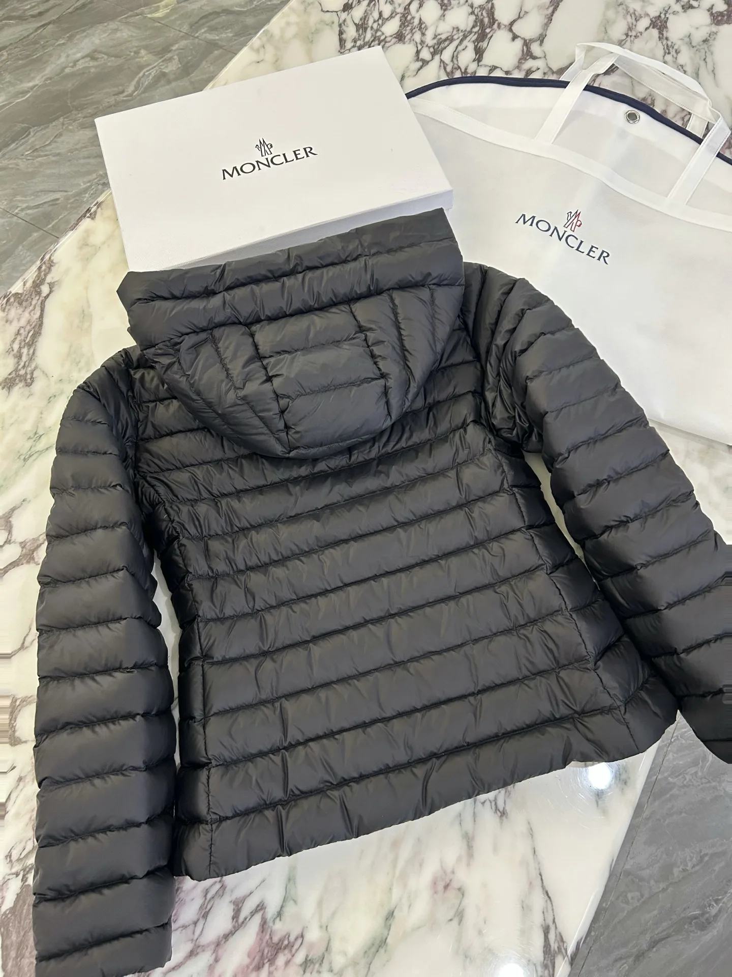 Men's Jackets And Down Jackets MONCLER 18231512