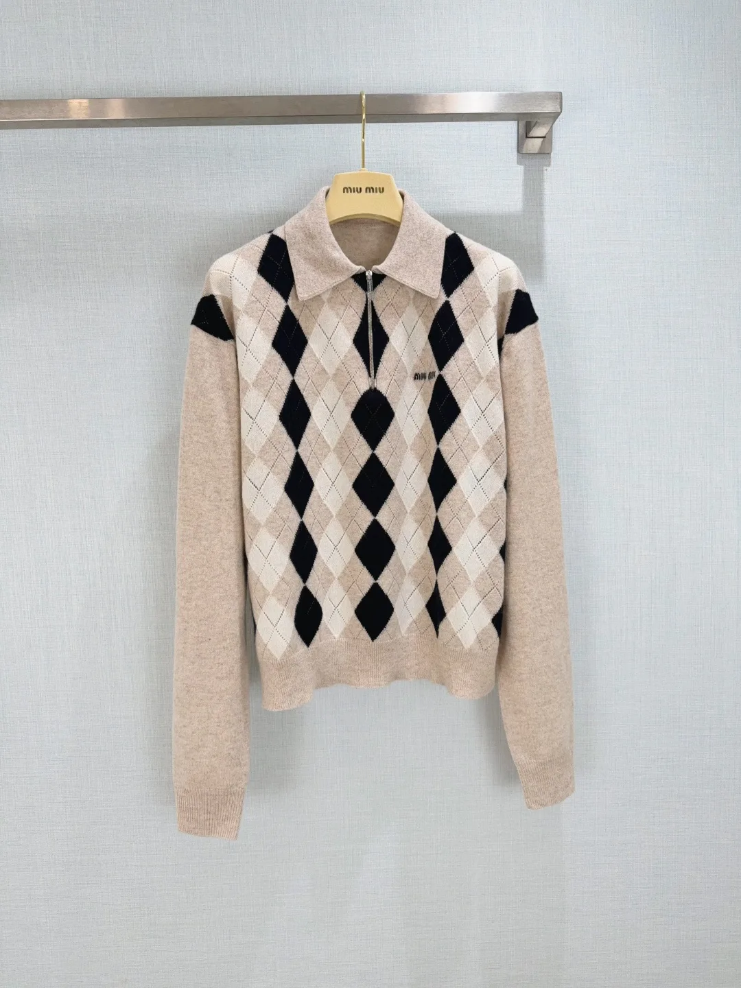 Women's Jumpers And Sweaters MIU MIU 17794819