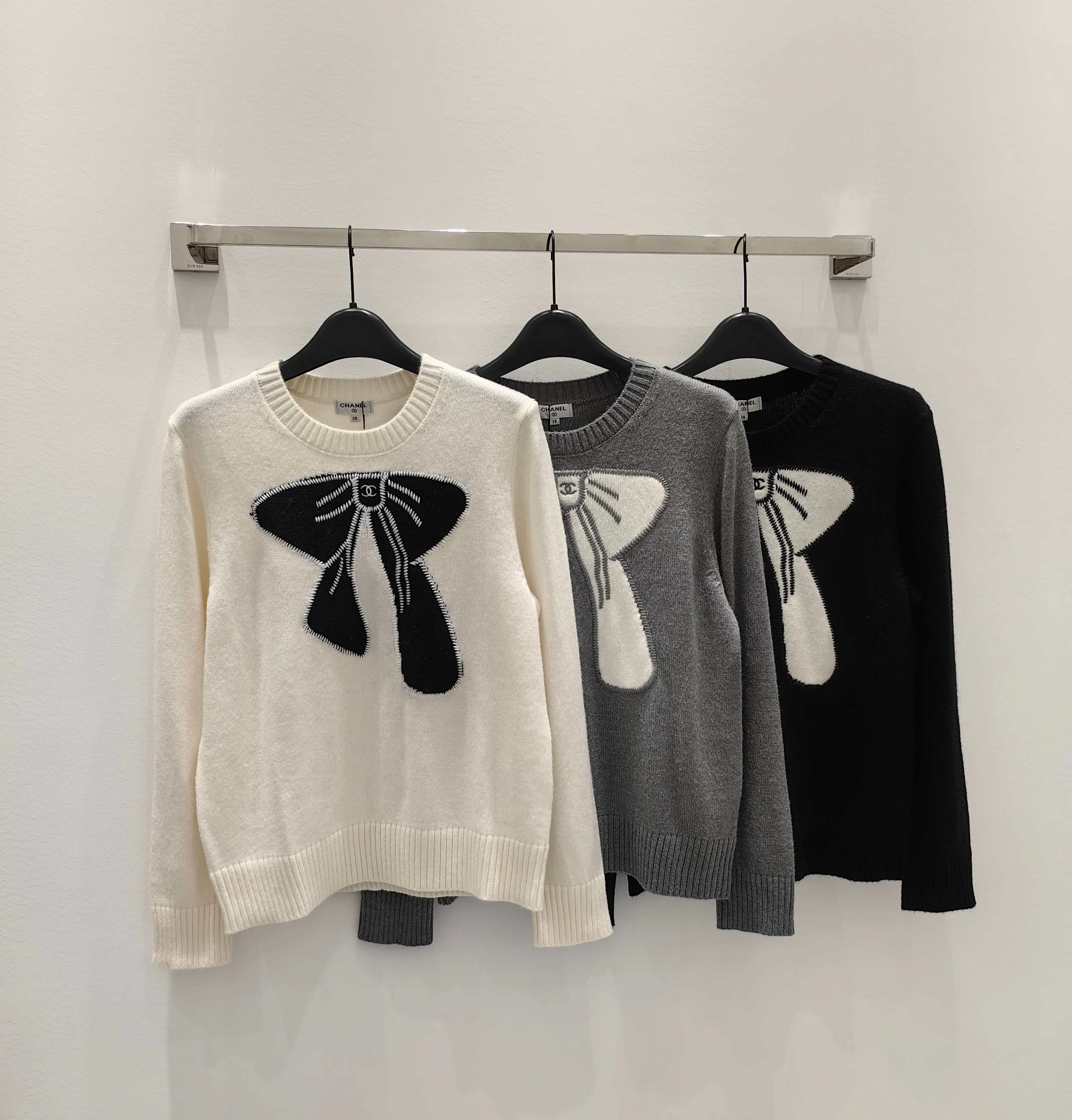 Women's Jumpers And Sweaters CHANEL 18028960