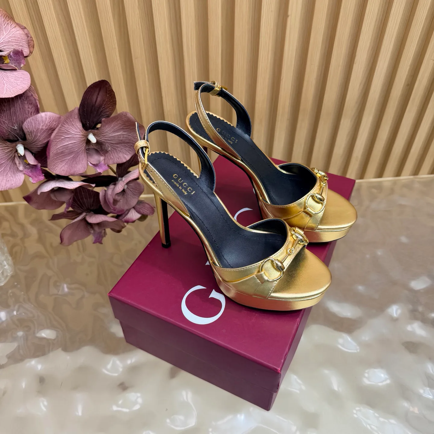 Women's Open-Toe Sandals GUCCI 17448814