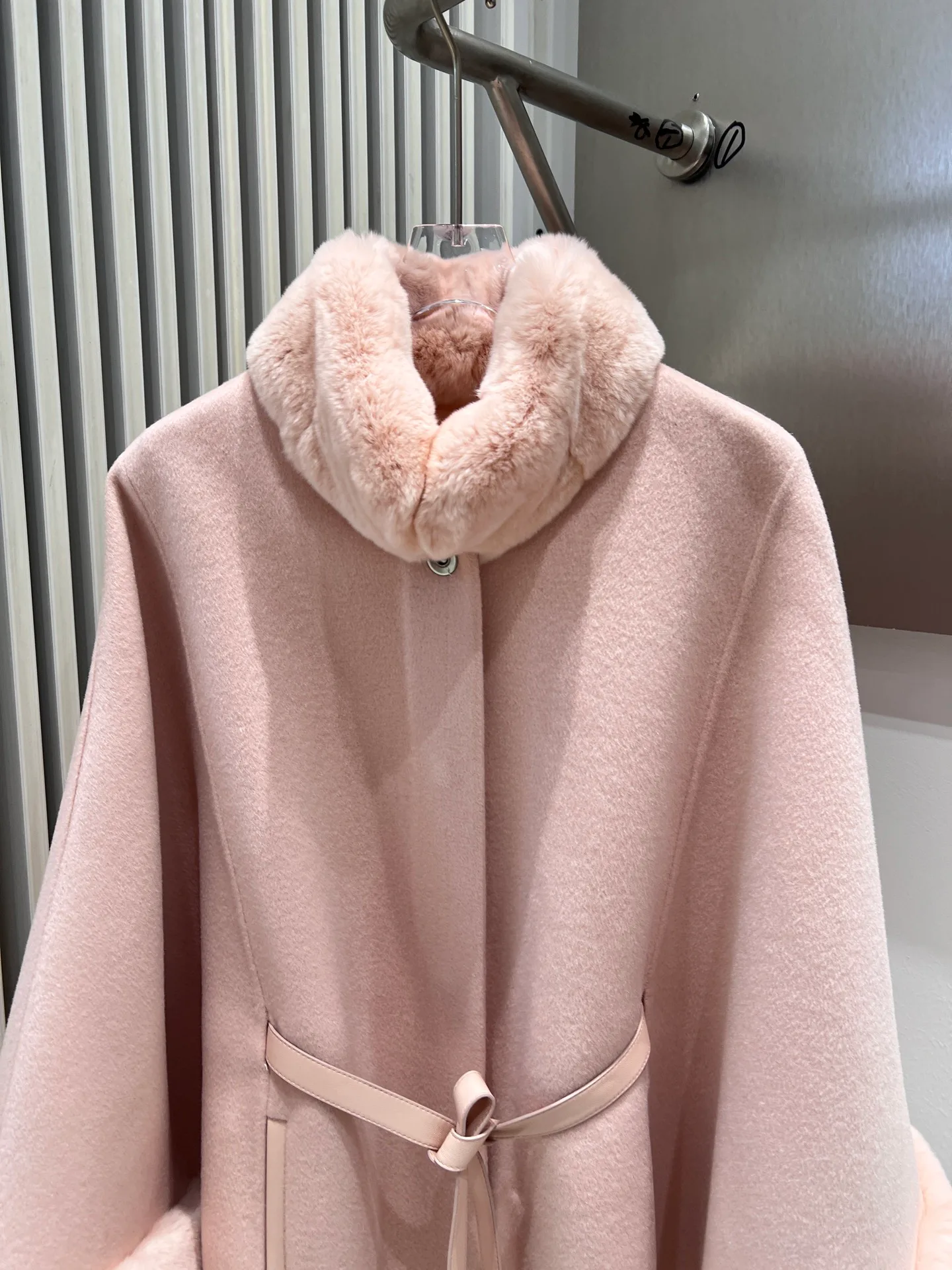 Women's Coats LORO PIANA 18513162