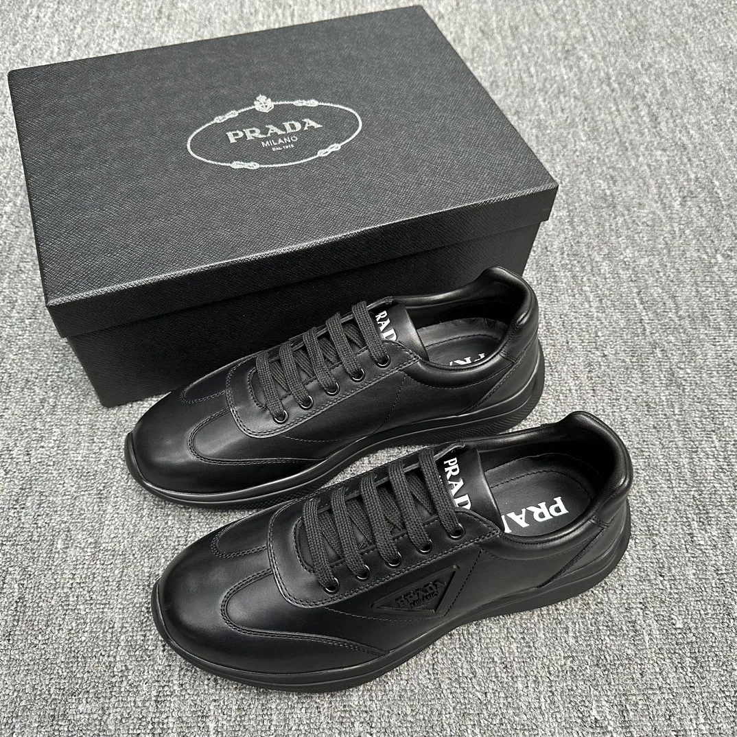 Men's Sneakers PRADA 18076361