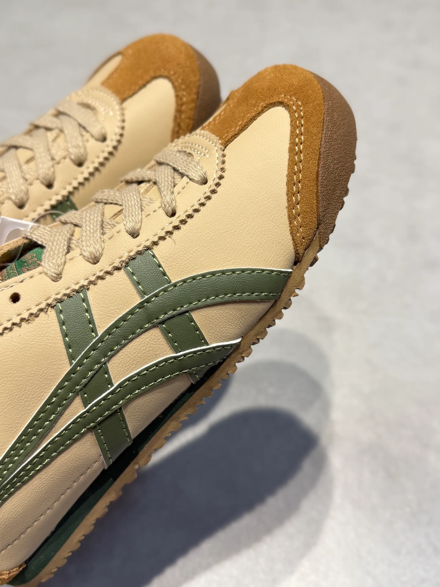 Women's Sneakers ASICS 18192628