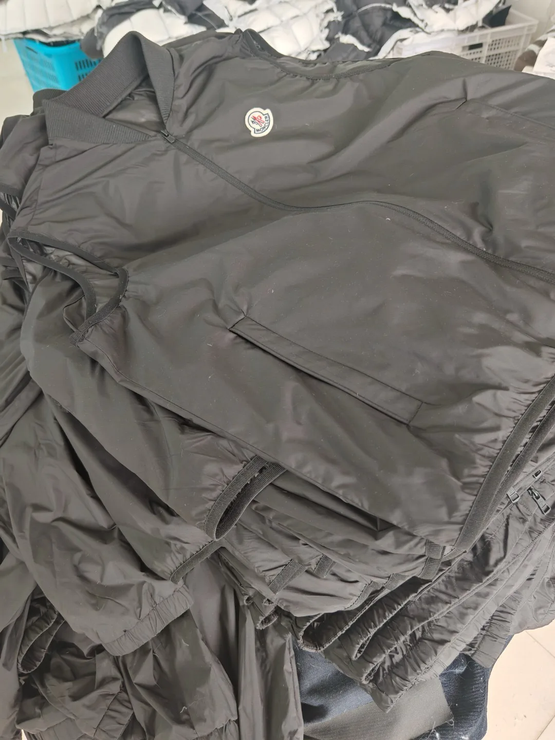 Men's Jackets And Down Jackets MONCLER 17468332