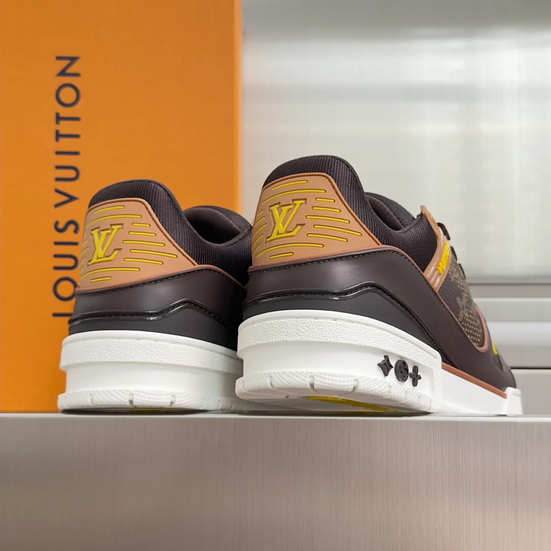 Men's Sneakers LOUIS VUITTON 17772027
