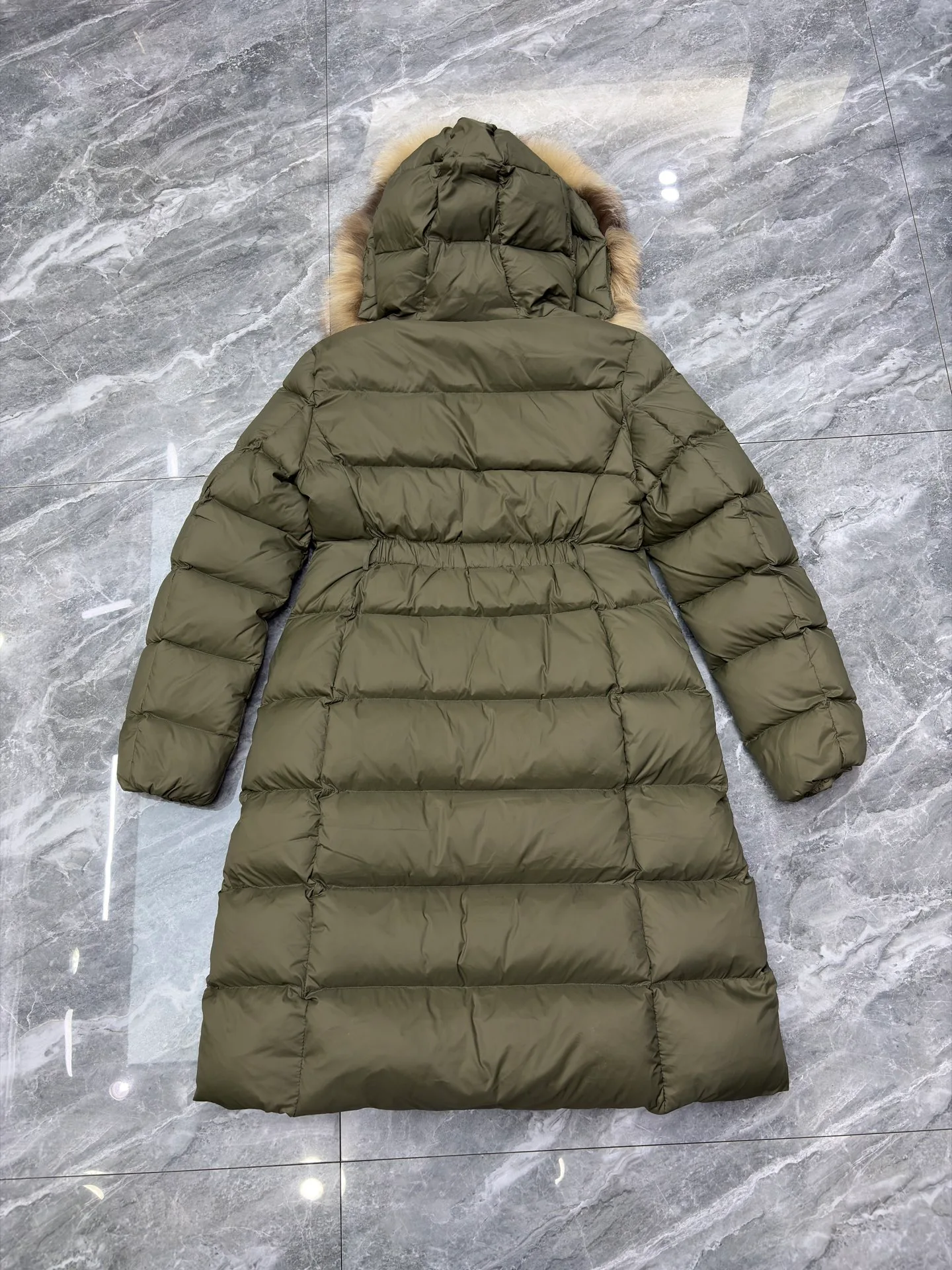 Women's Jackets And Down Jackets MONCLER 17801590