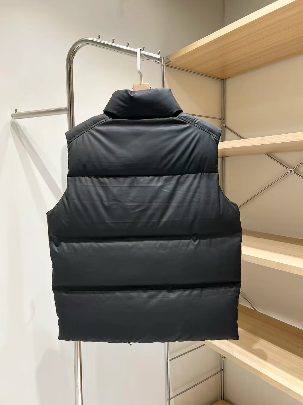 Women's Vests PRADA 18131399