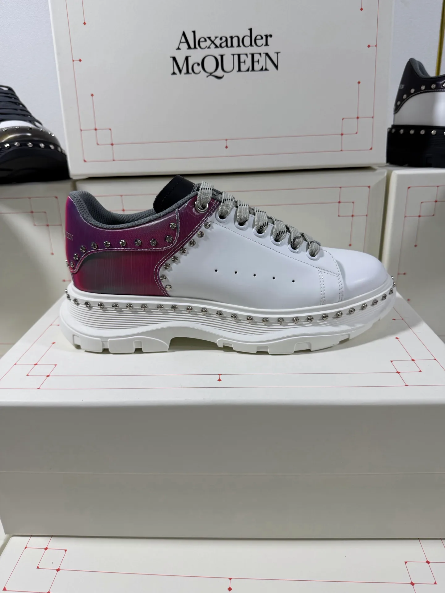 Women's Sneakers ALEXANDER MCQUEEN 18465103