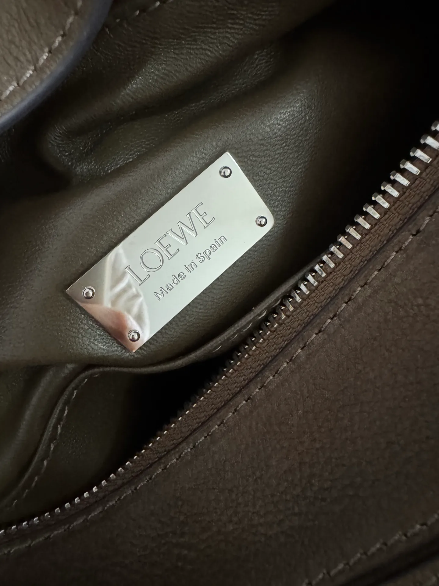 Women's Classic Handbags LOEWE 18434819