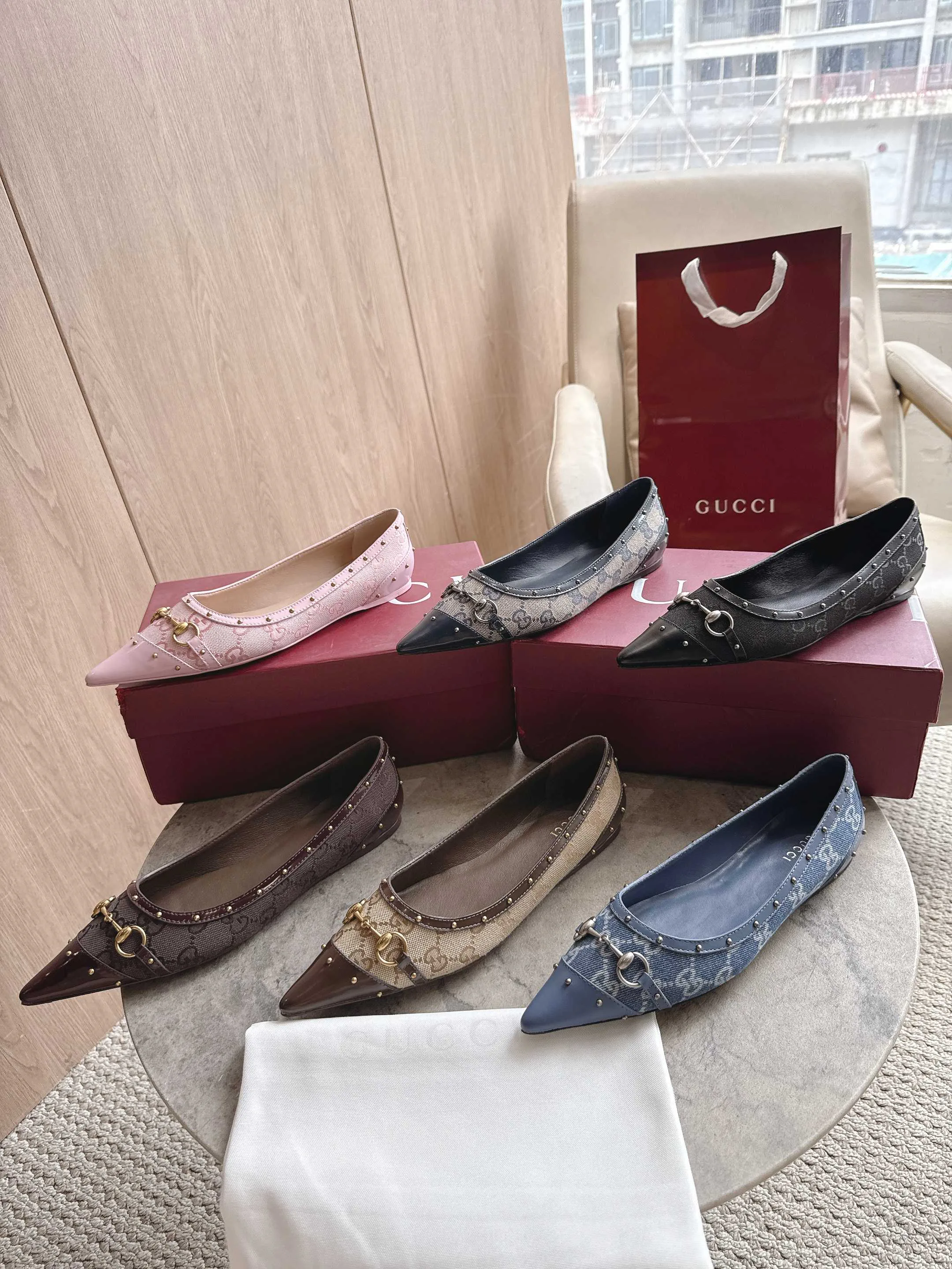 Women's Ballet Flats GUCCI 17371692