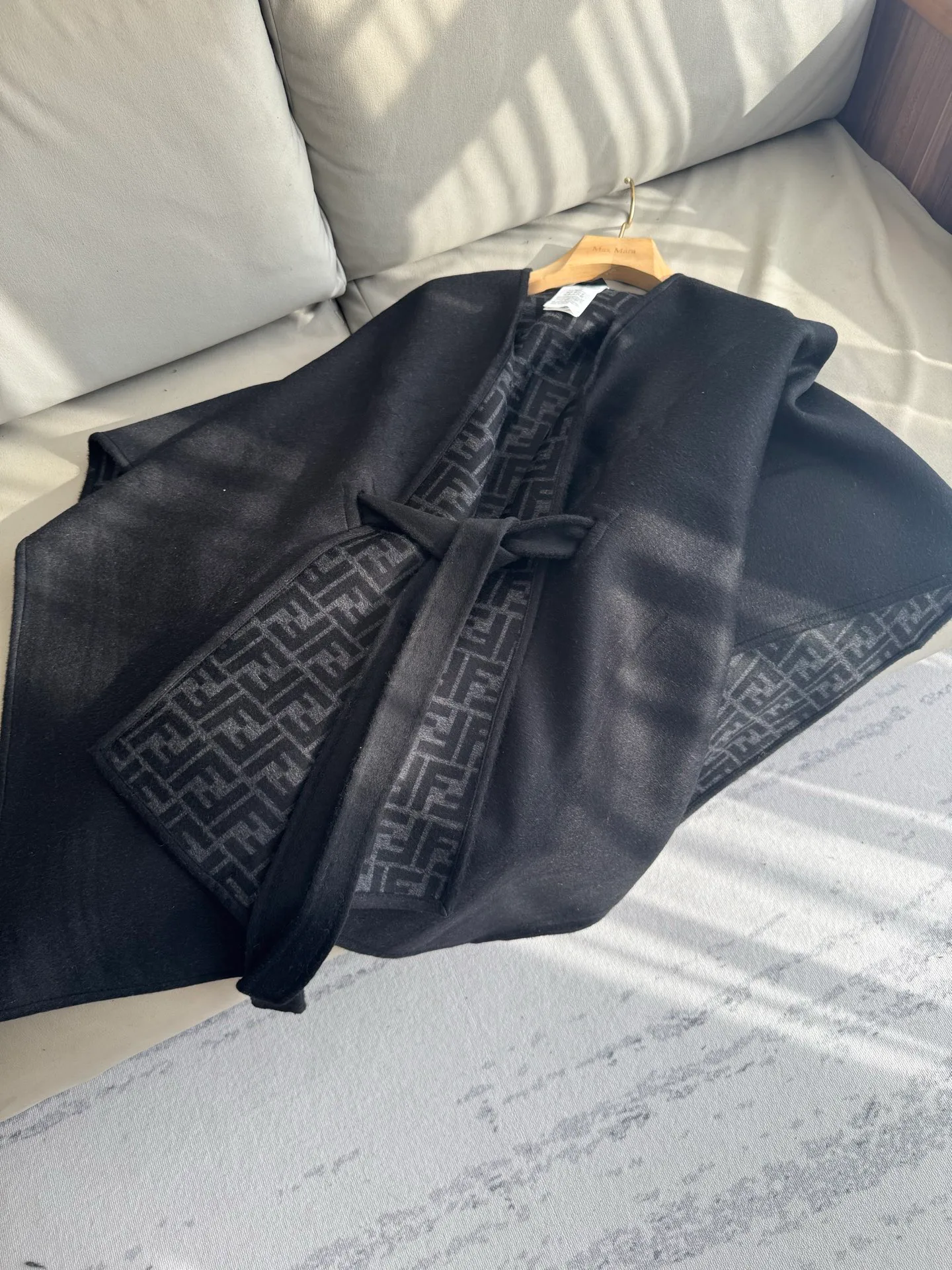 Women's Coats FENDI 18361622