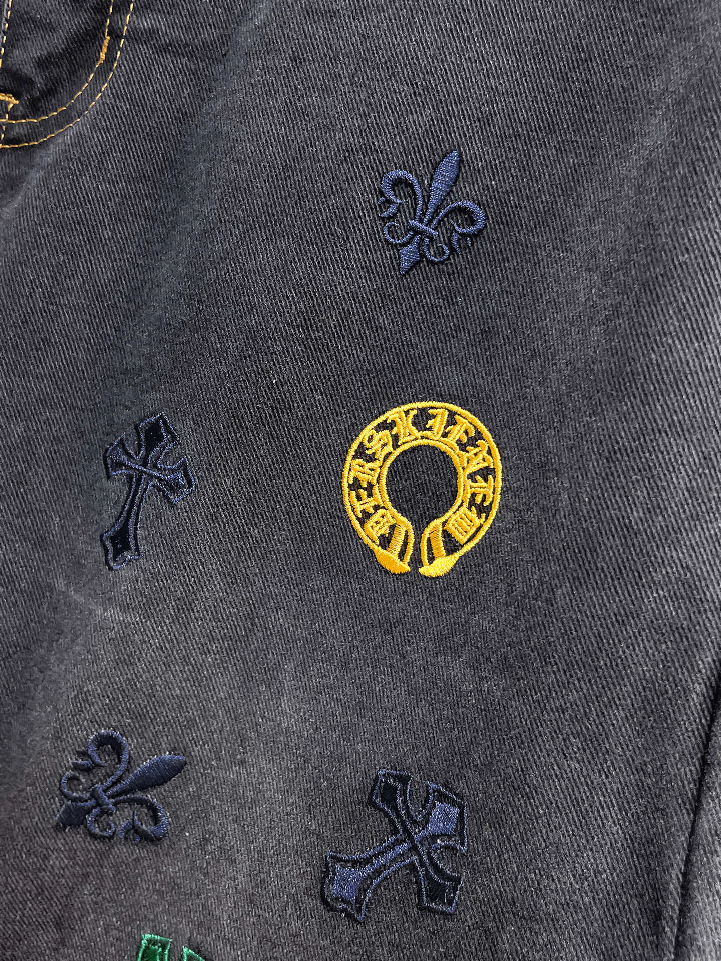 Men's Jeans CHROME HEARTS 18345651
