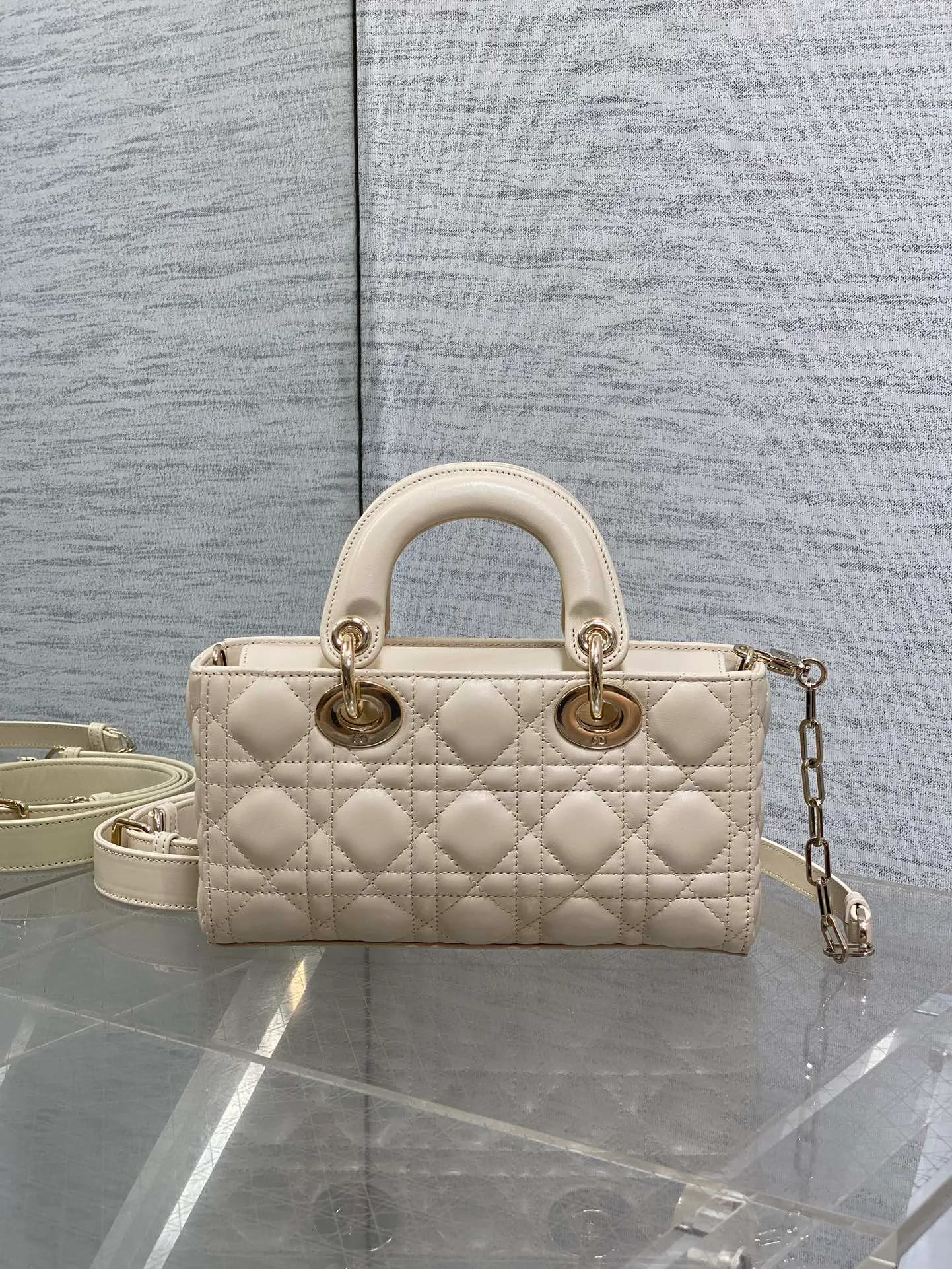 Women's Classic Handbags CHRISTIAN DIOR 17770373