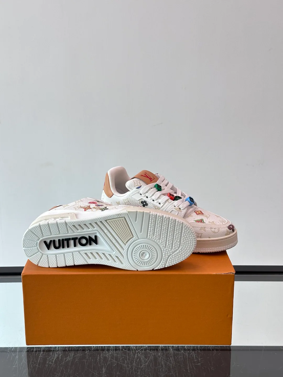 Men's Sneakers LOUIS VUITTON 18400623