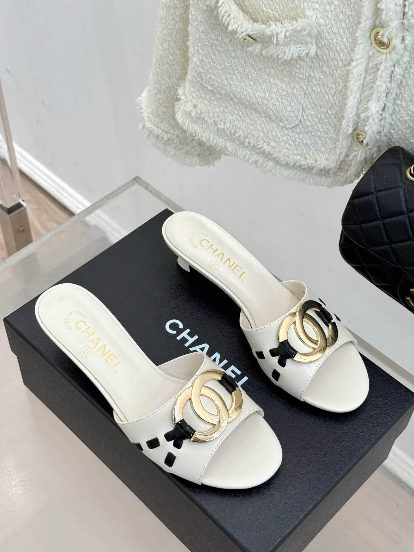 Women's Open-Toe Sandals CHANEL 17025707