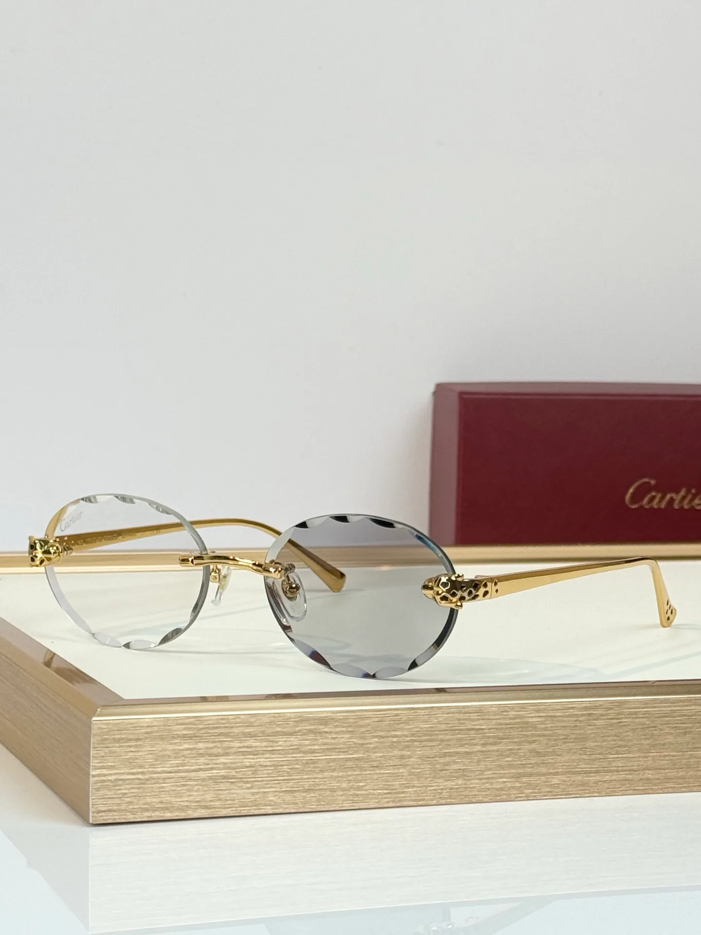 Glasses CARTIER 18060063