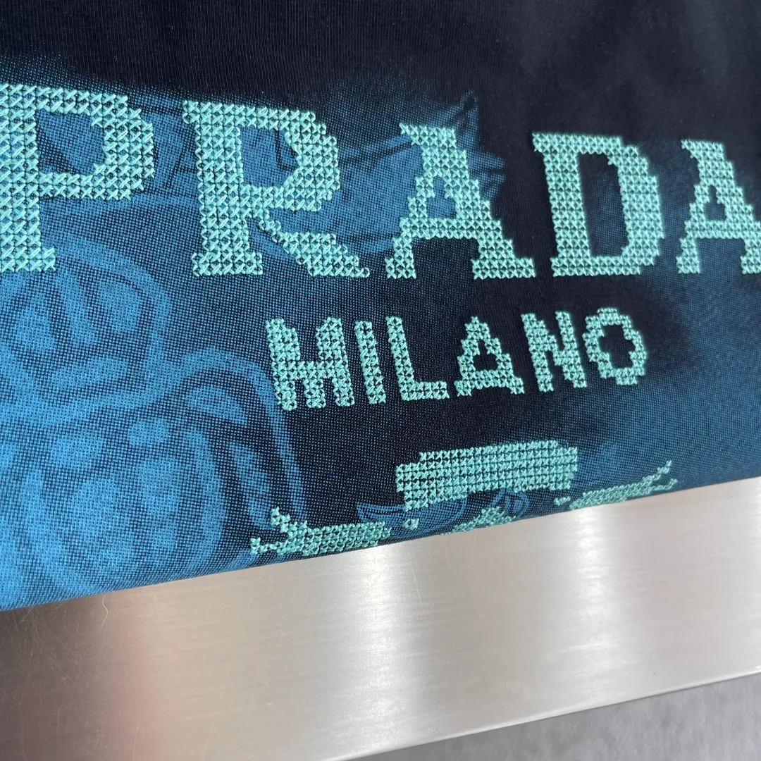 Men's T-Shirts PRADA 17510172
