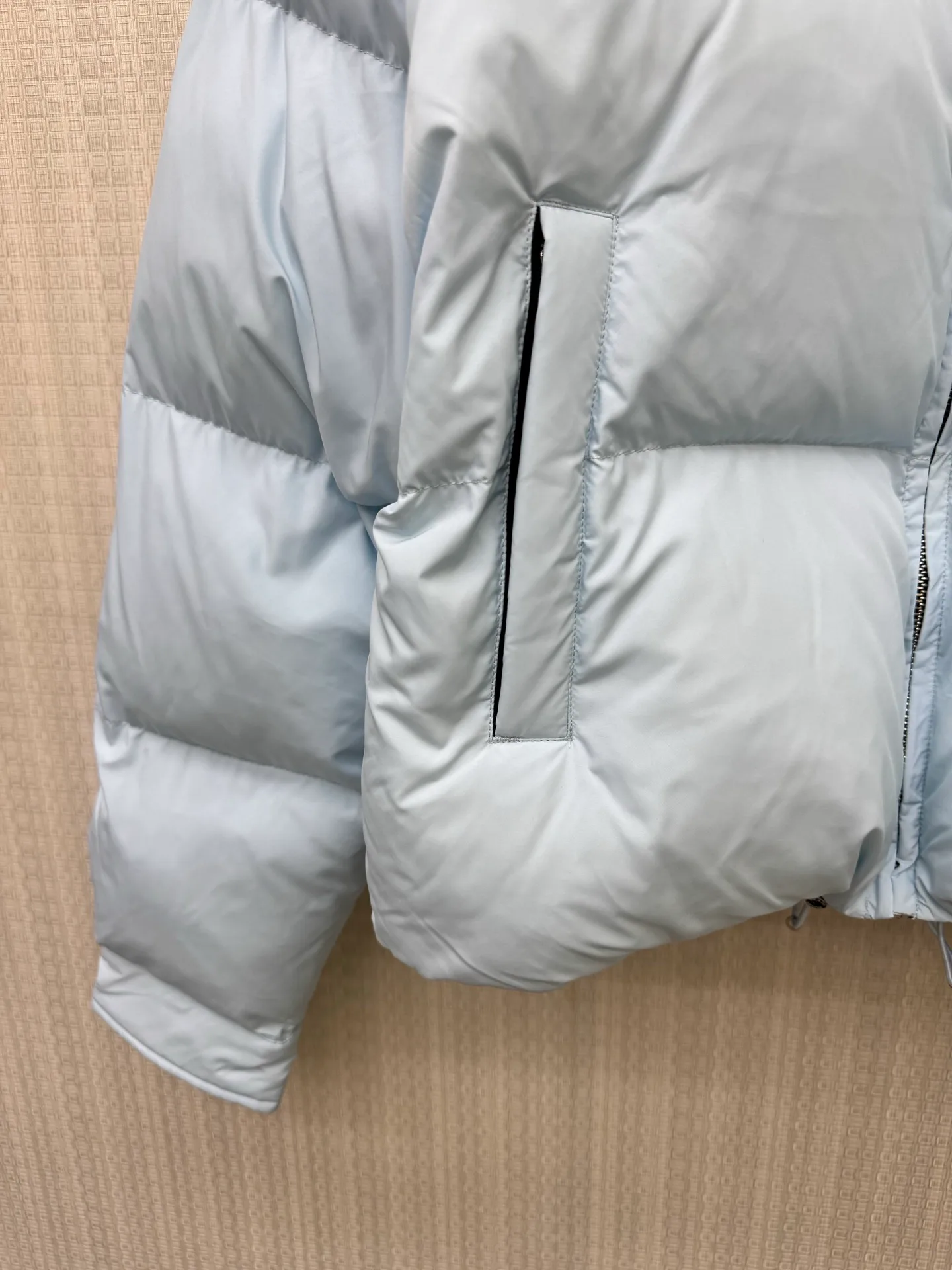 Women's Jackets And Down Jackets PRADA 18108032