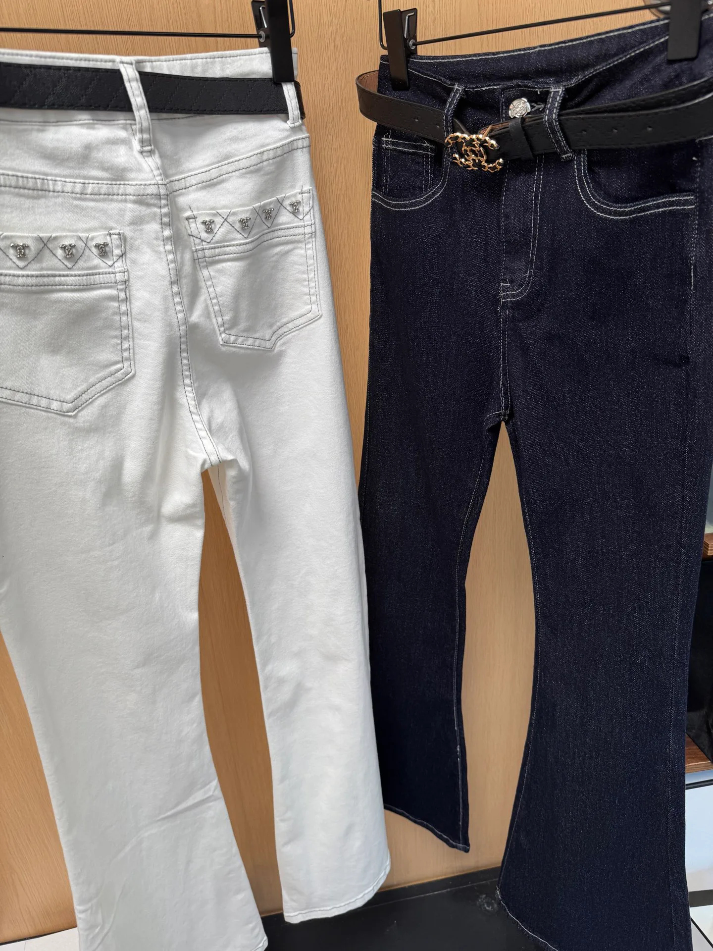 Women's Jeans CHANEL 18138529