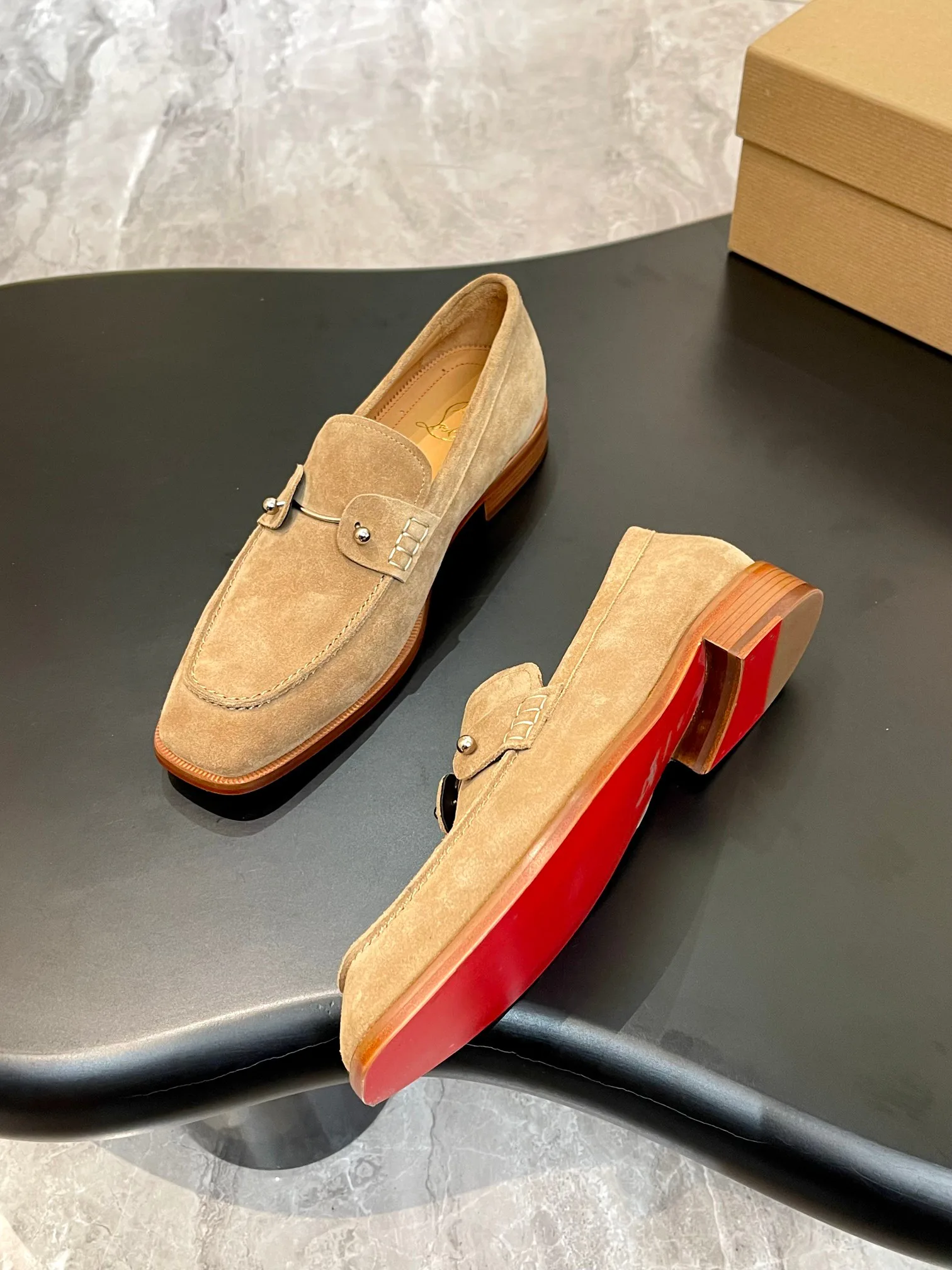 Men's Loafers And Dress Shoes CHRISTIAN LOUBOUTIN 18119147
