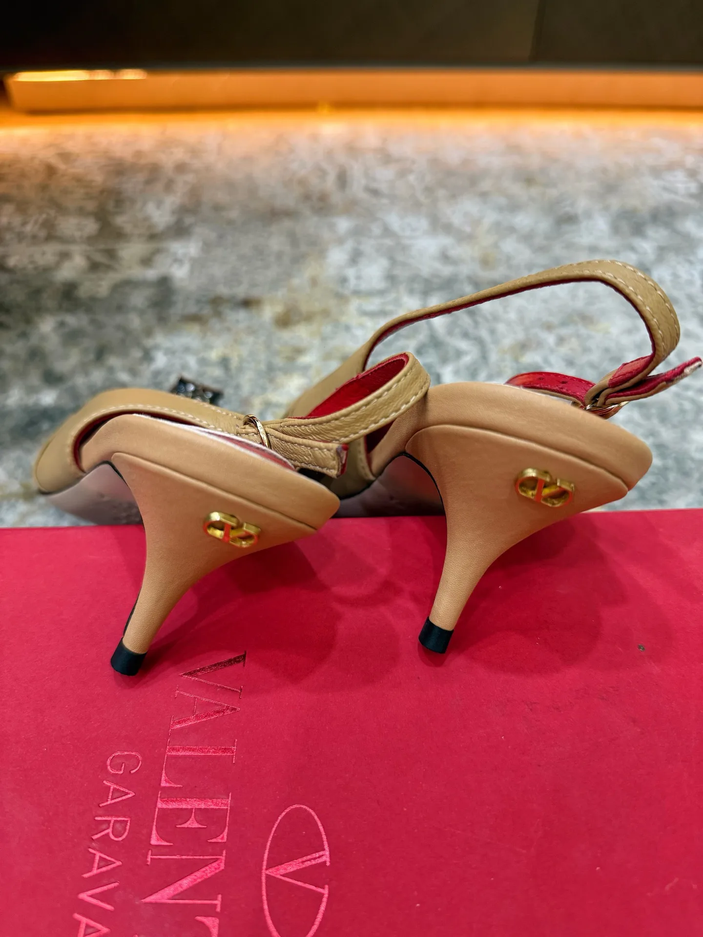 Women's Heels VALENTINO 18415151