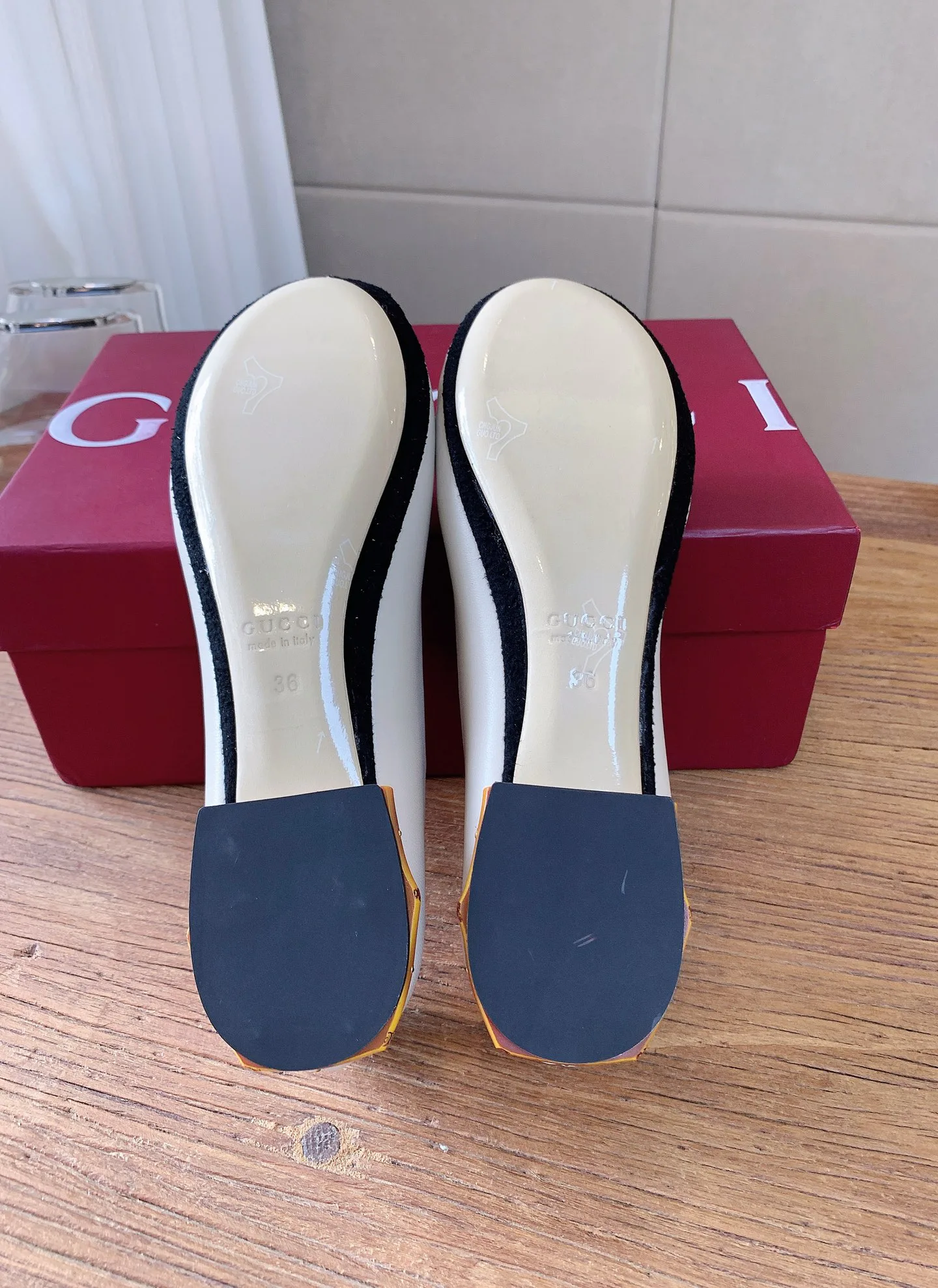 Women's Ballet Flats GUCCI 18159966