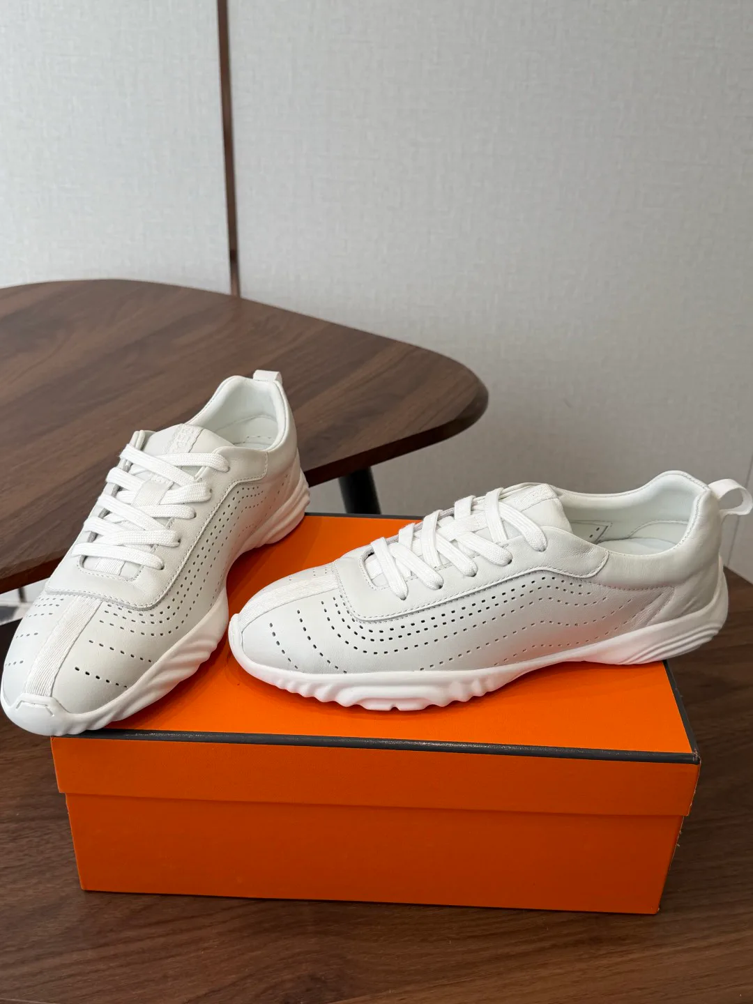 Women's Sneakers HERMES 17128301