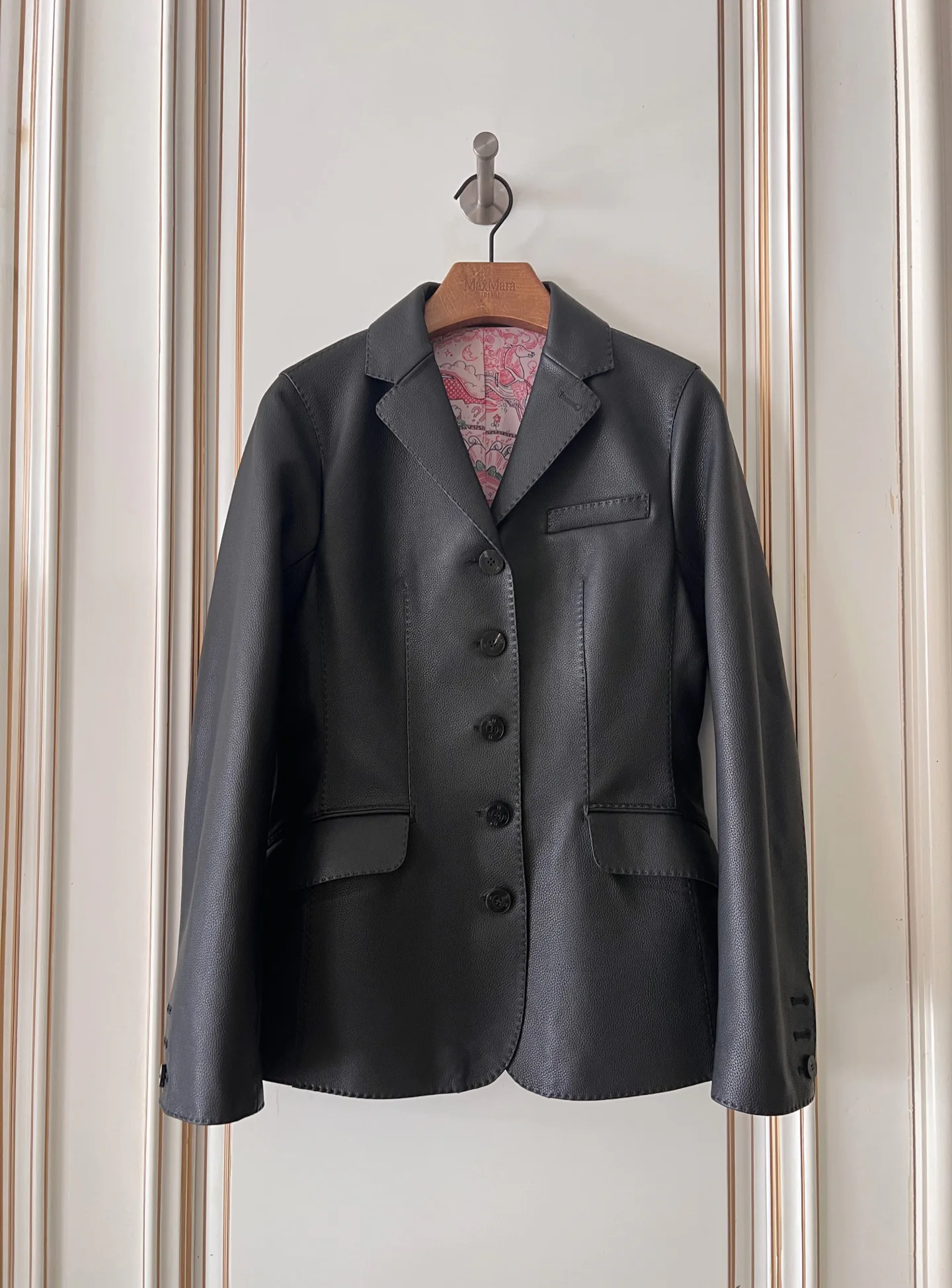 Women's Leather Jackets And Sheepskin Coats HERMES 17913339