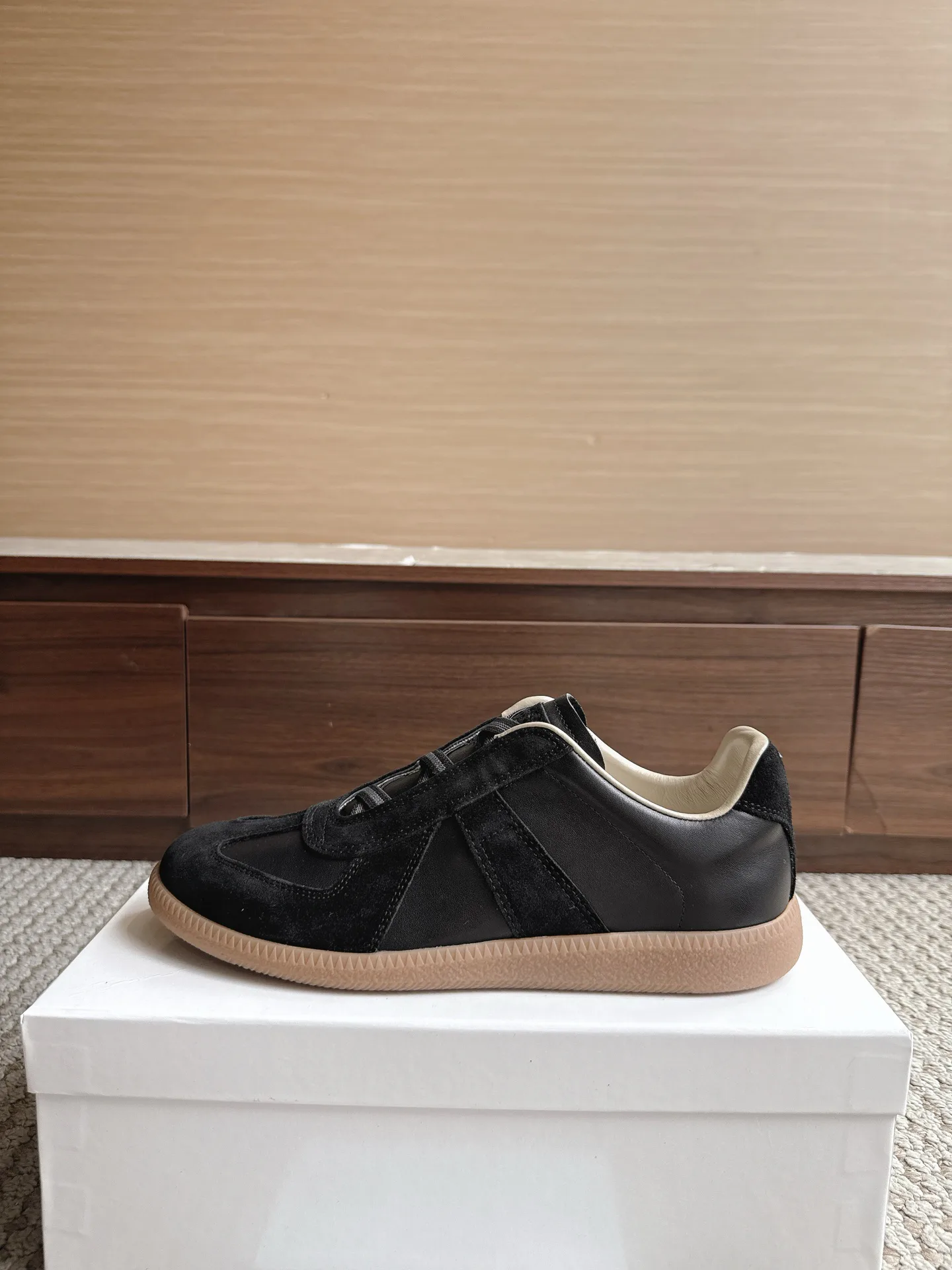 Women's Sneakers MAISON MARGIELA 17607659