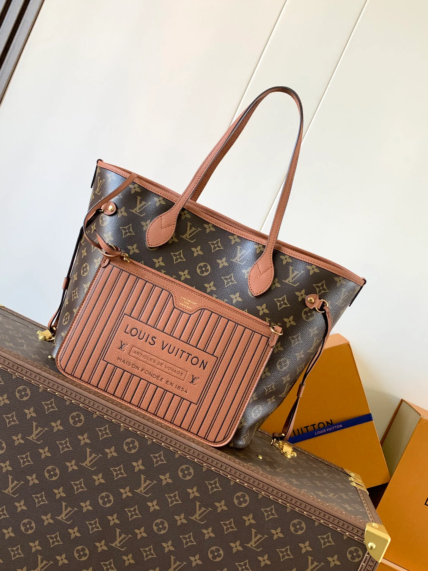 Women's Classic Handbags LOUIS VUITTON 18153070