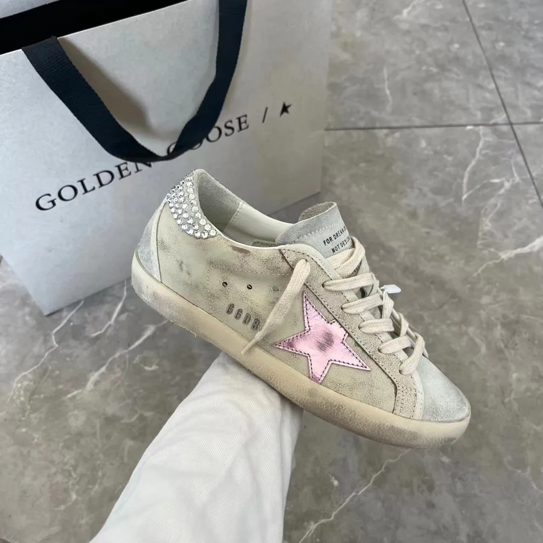 Women's Sneakers GOLDEN GOOSE 18265594