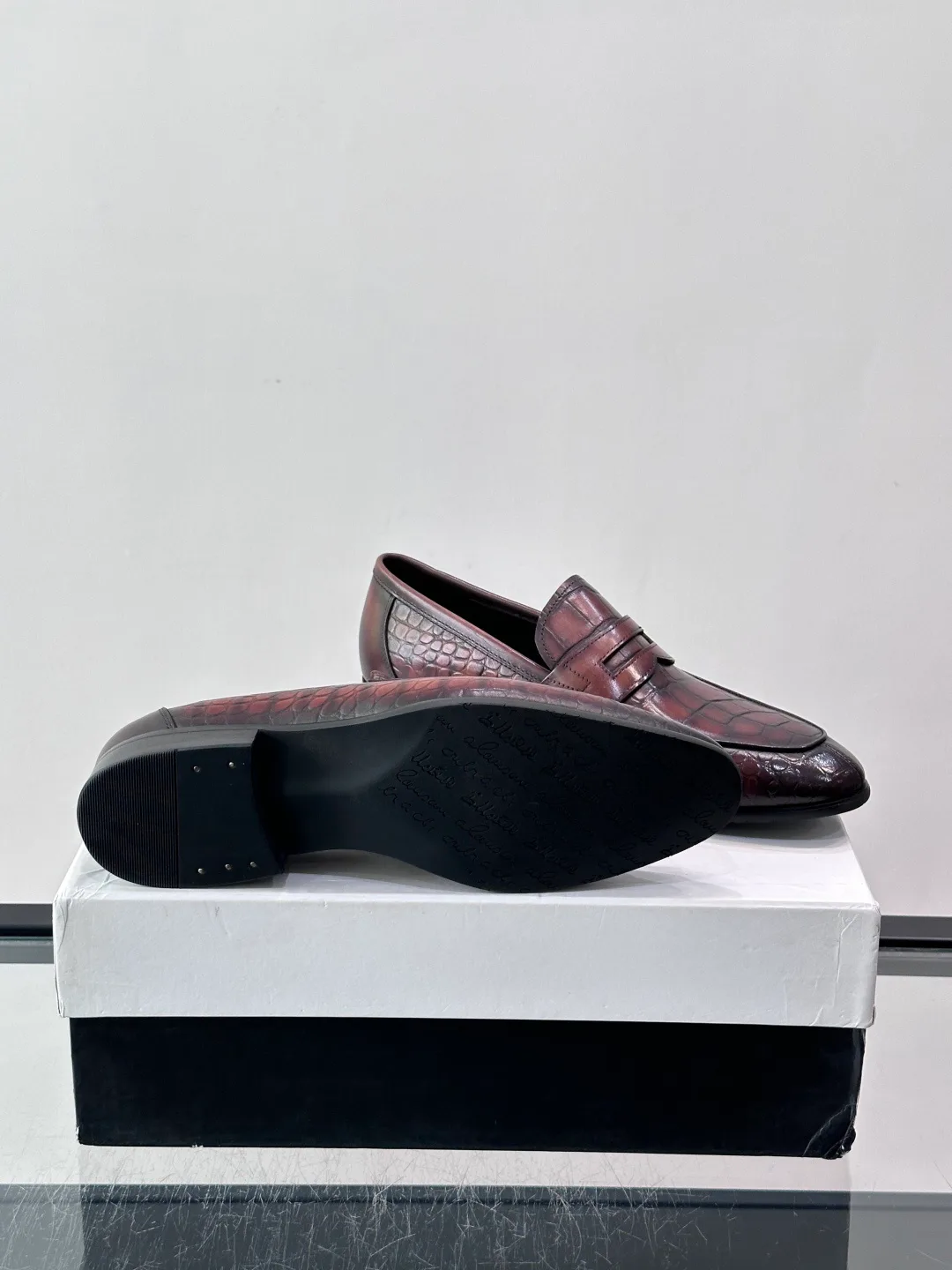 Men's Loafers And Dress Shoes BERLUTI 18055710