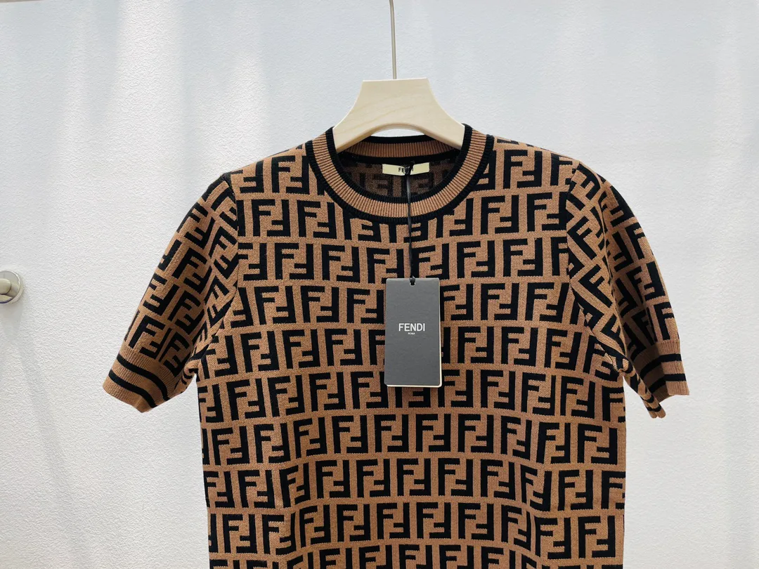 Women's T-Shirts FENDI 18326222