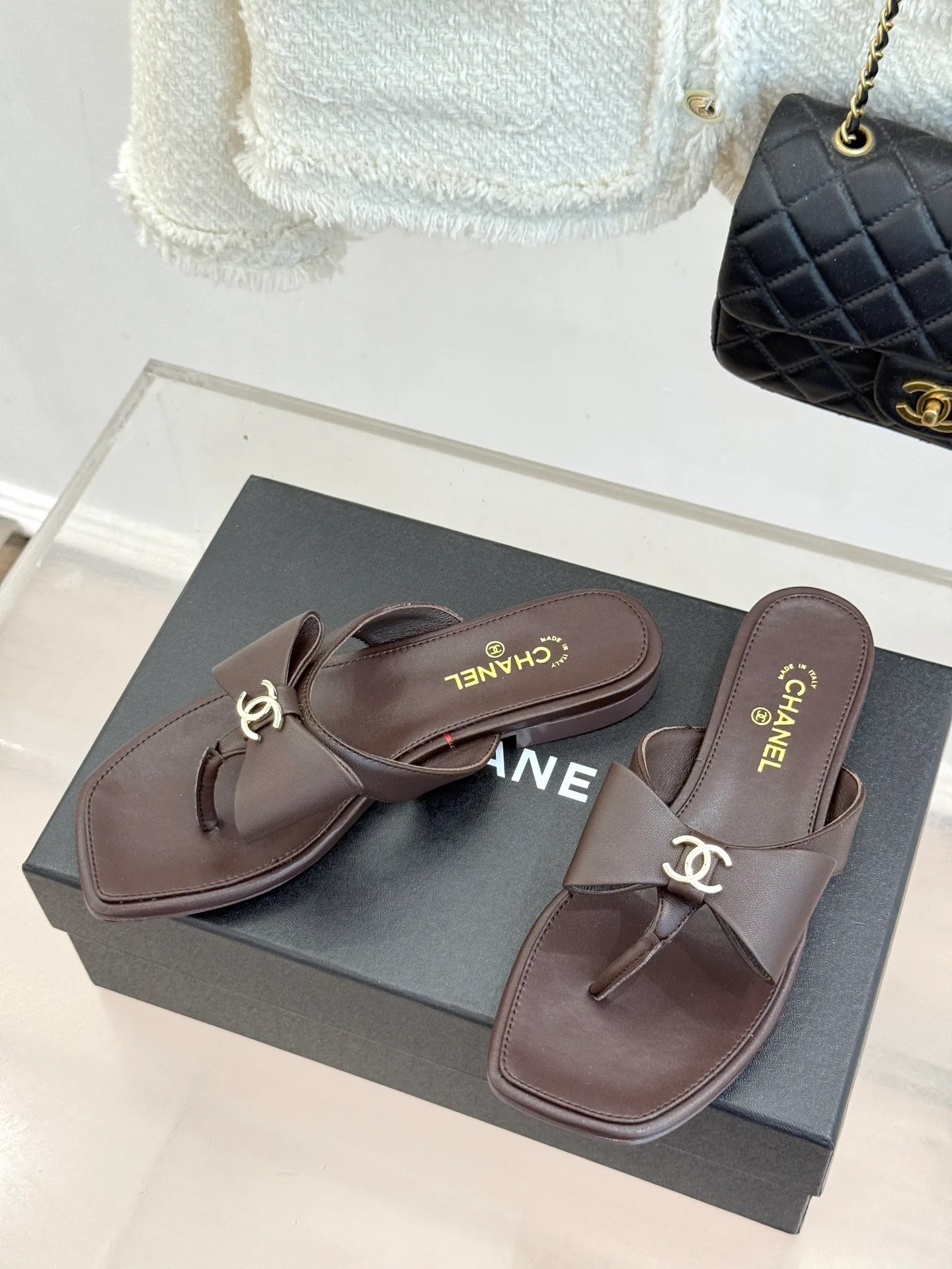 Women's Flip-Flops CHANEL 16965744