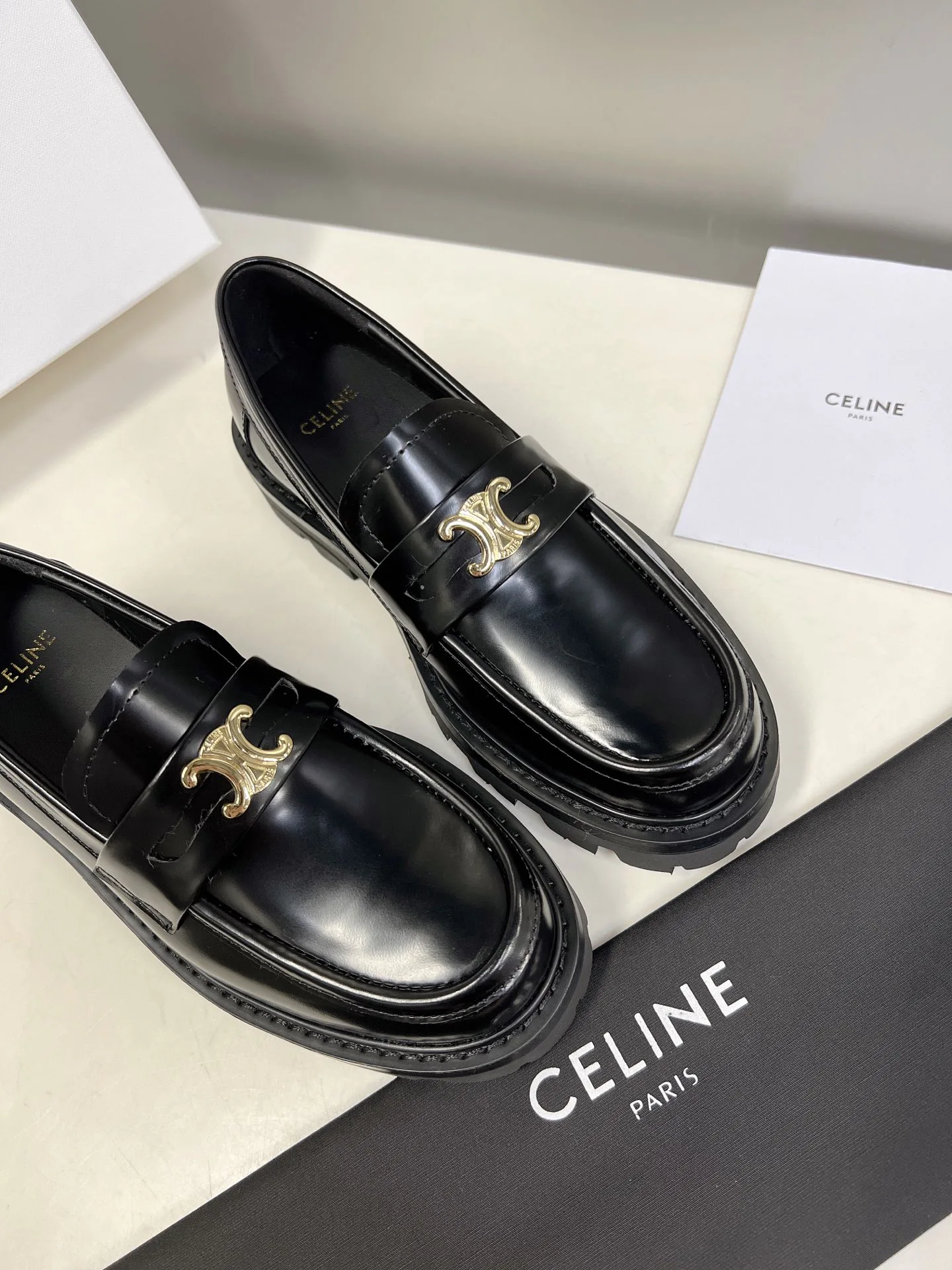 Women's Loafers And Moccasins CELINE 17963635