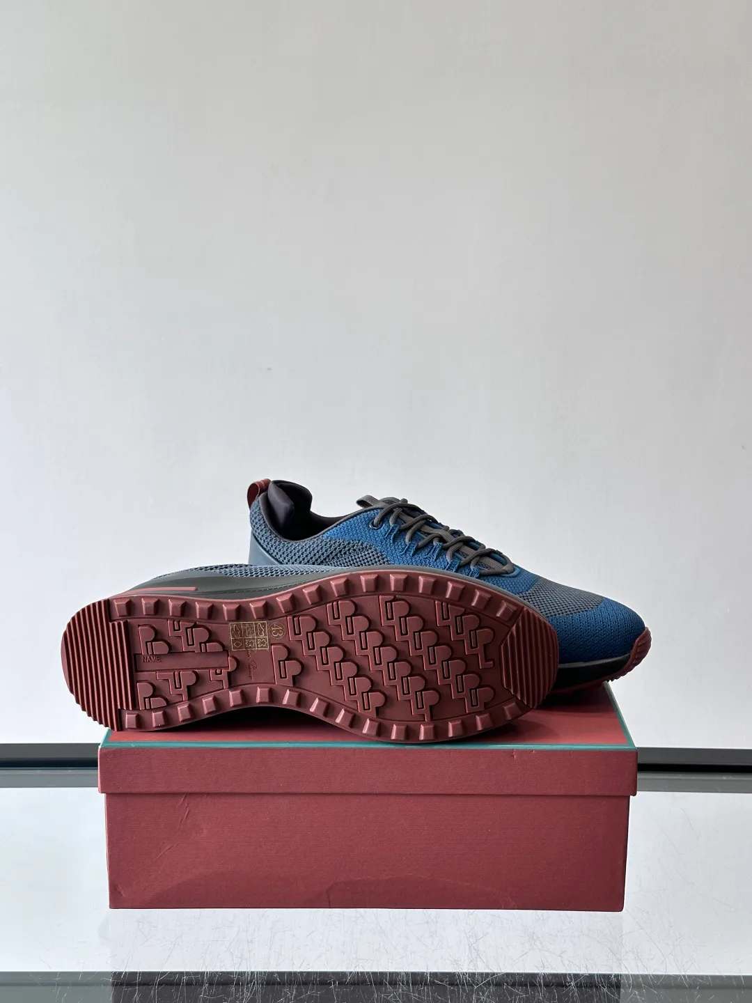 Men's Sneakers LORO PIANA 18265128