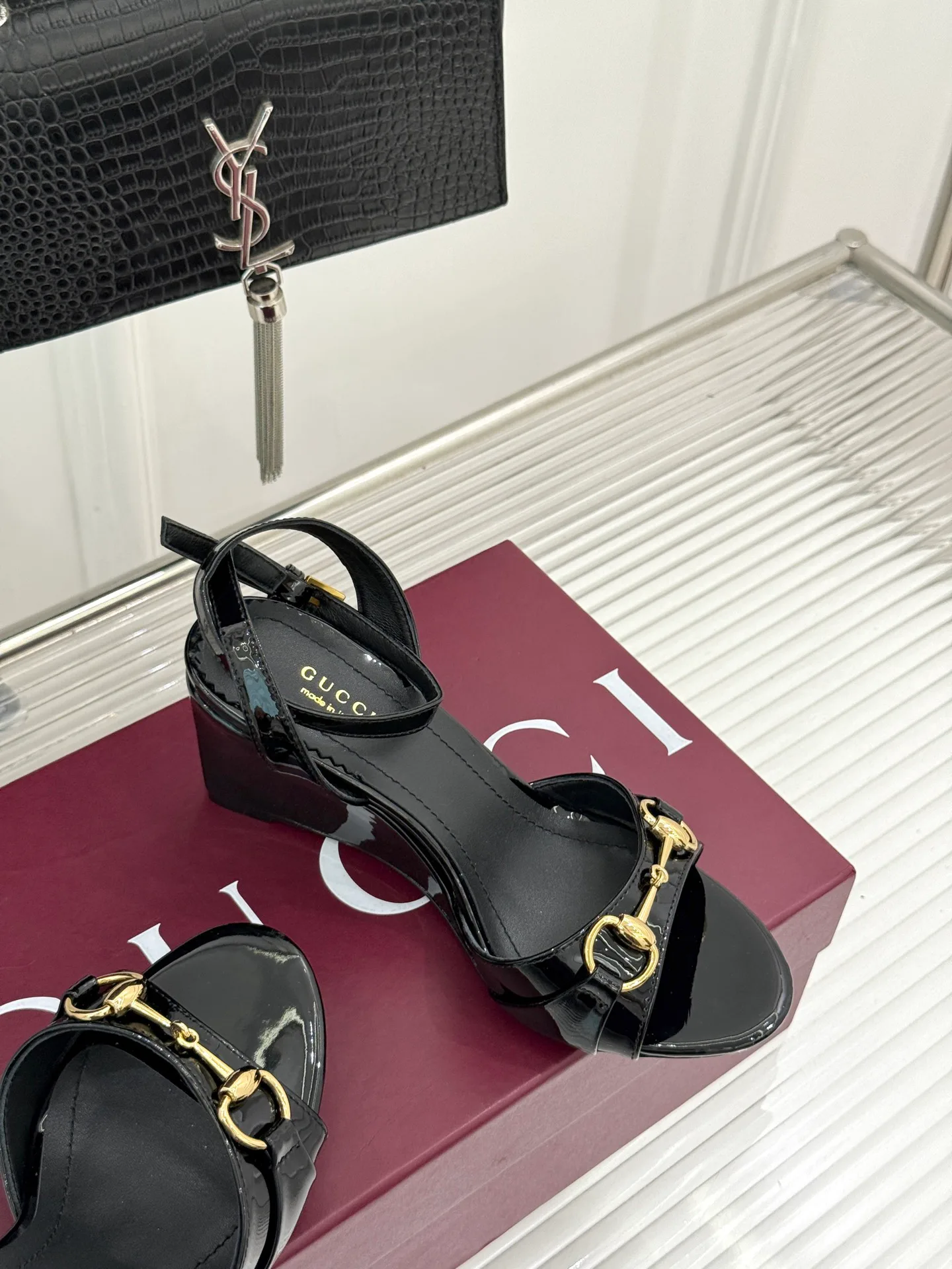 Women's Open-Toe Sandals GUCCI 18034495