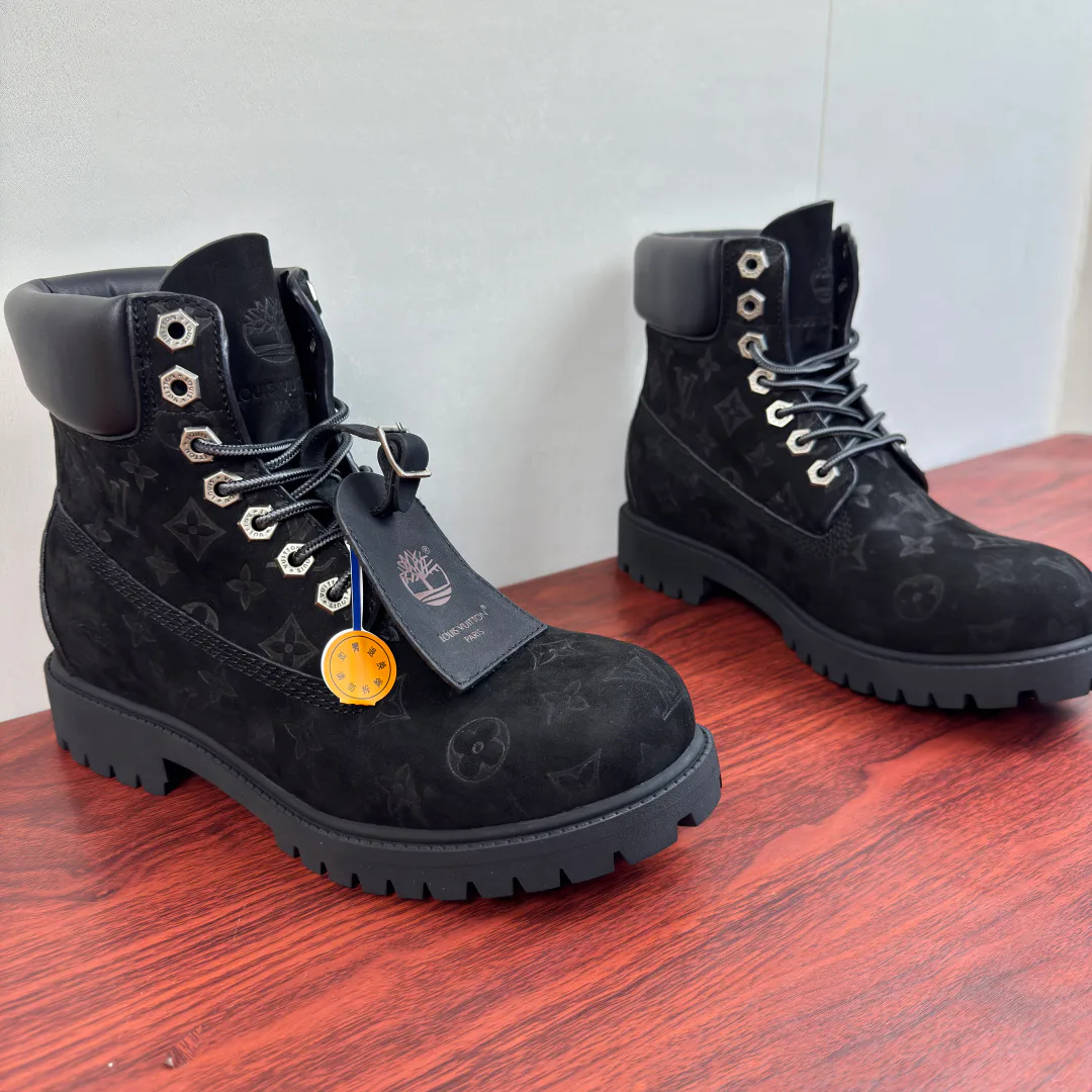 Men's Ankle Boots LOUIS VUITTON 18230764
