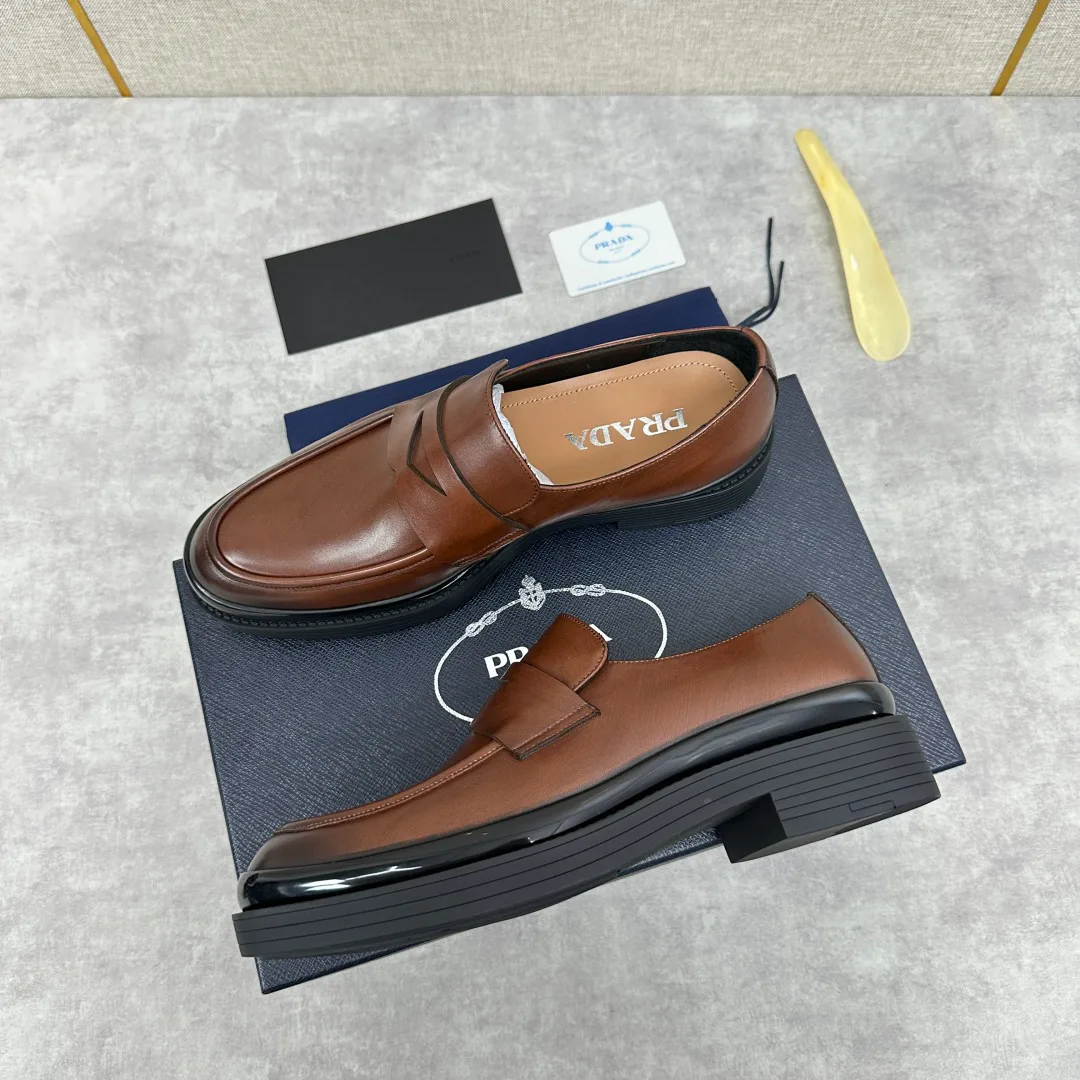 Men's Loafers And Dress Shoes PRADA 18397555