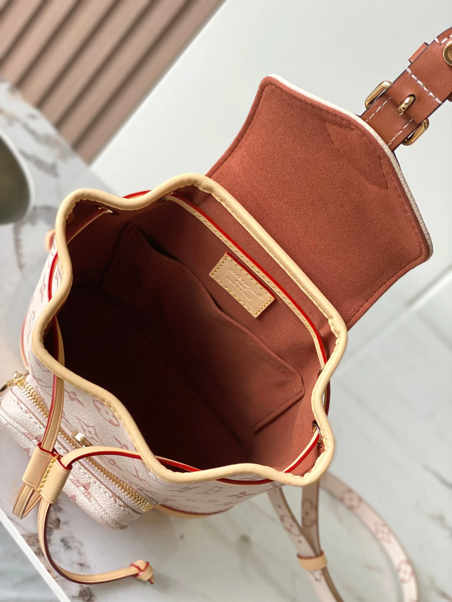 Women's Classic Handbags LOUIS VUITTON 17906937