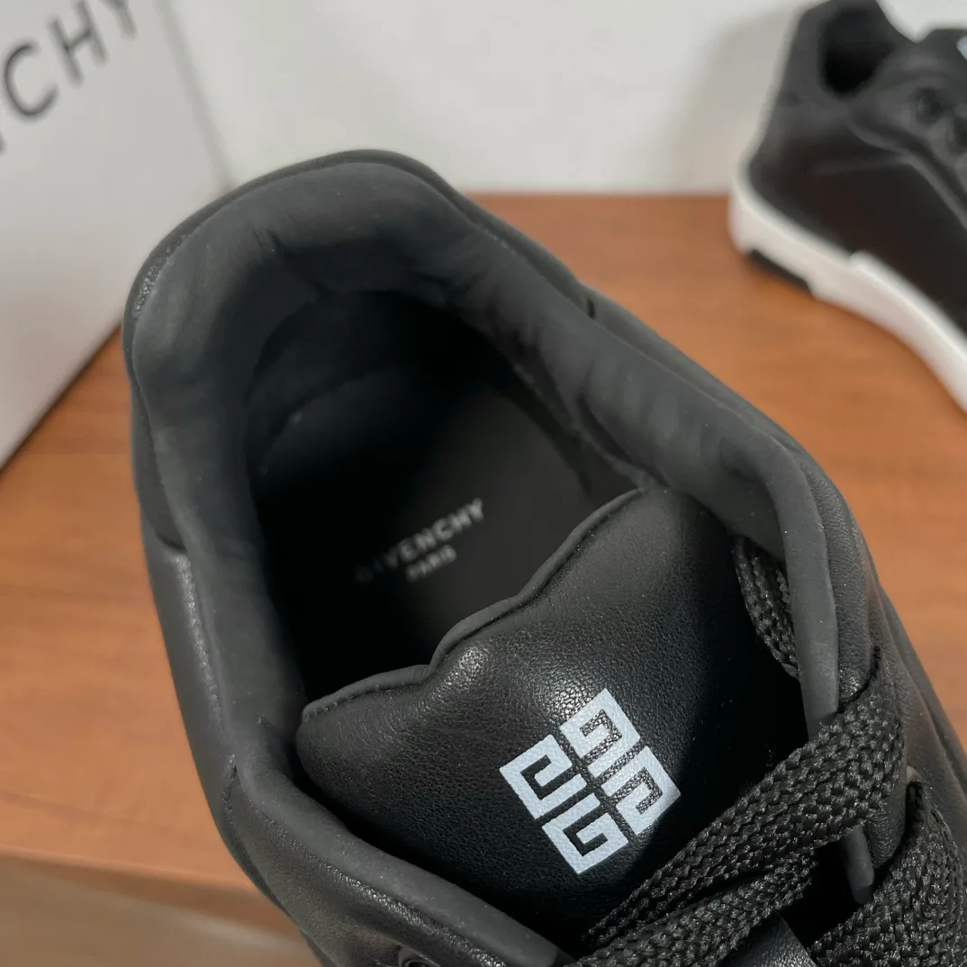 Men's Sneakers GIVENCHY 17307223