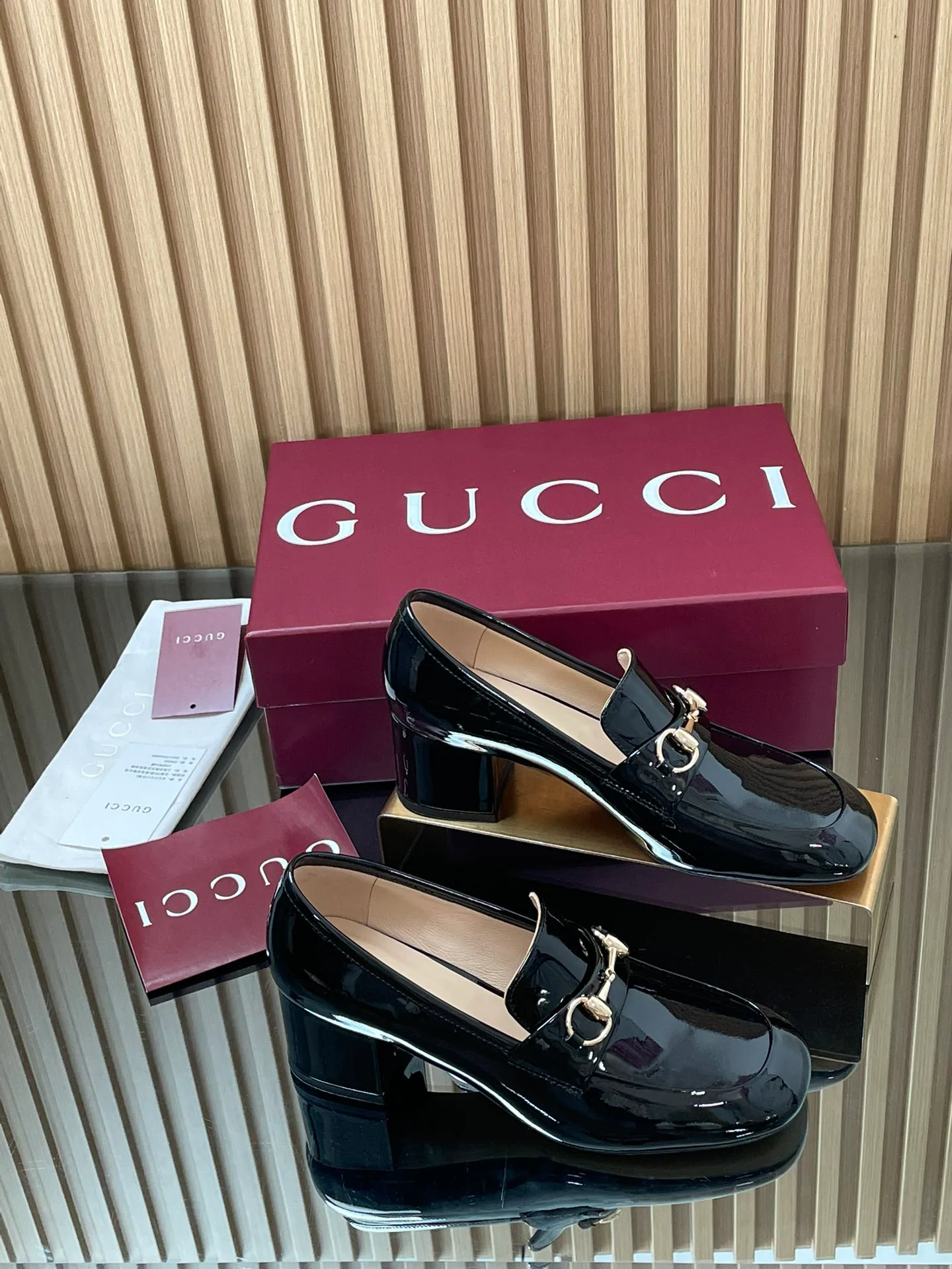 Women's Loafers And Moccasins GUCCI 18152965