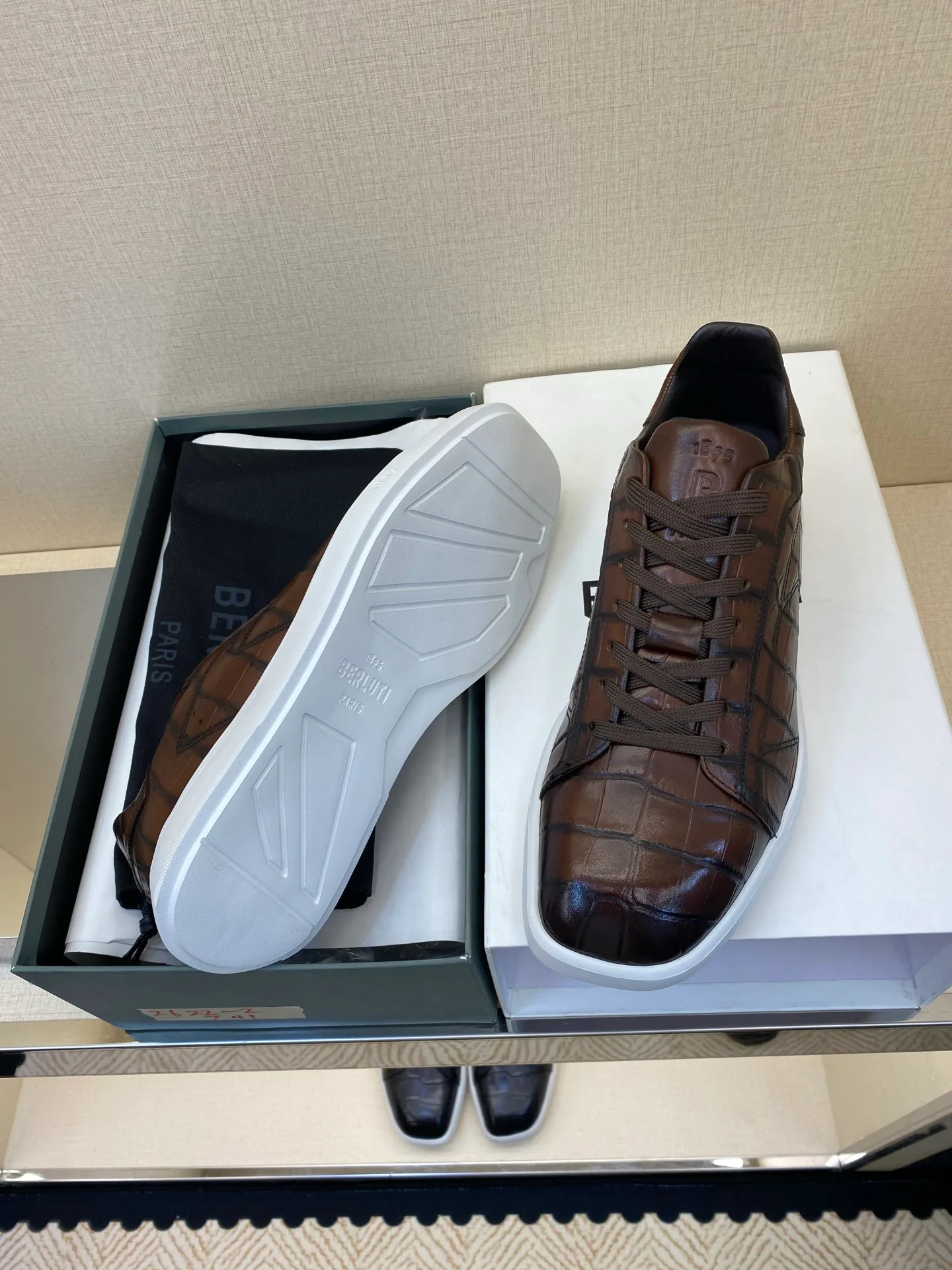 Men's Sneakers BERLUTI 18211890