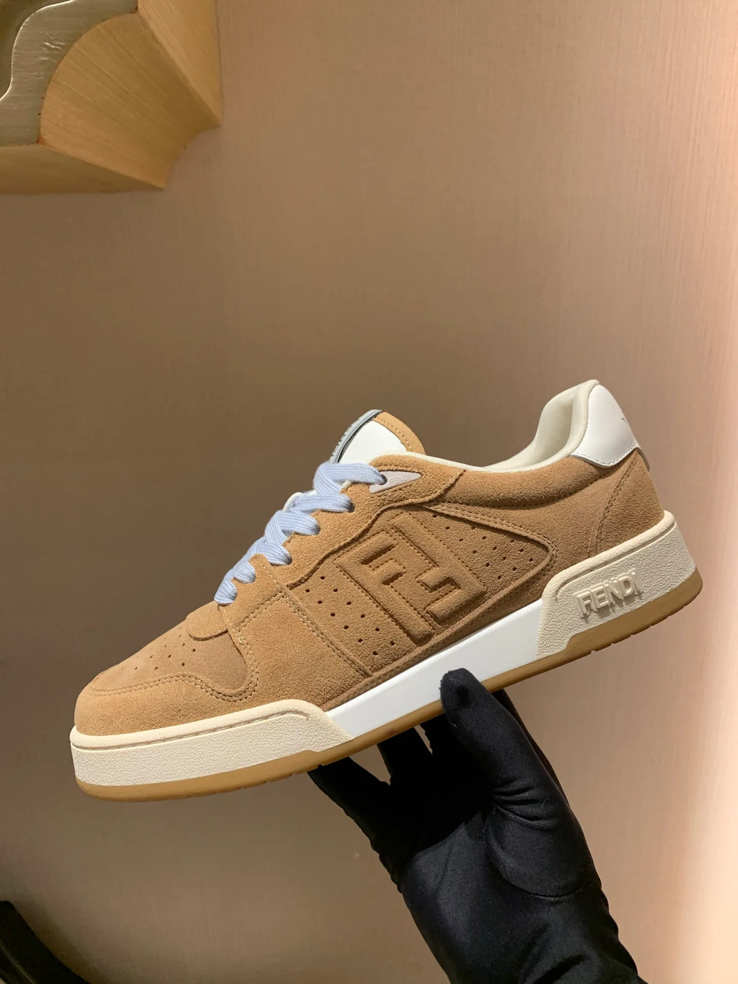 Women's Sneakers FENDI 18228111